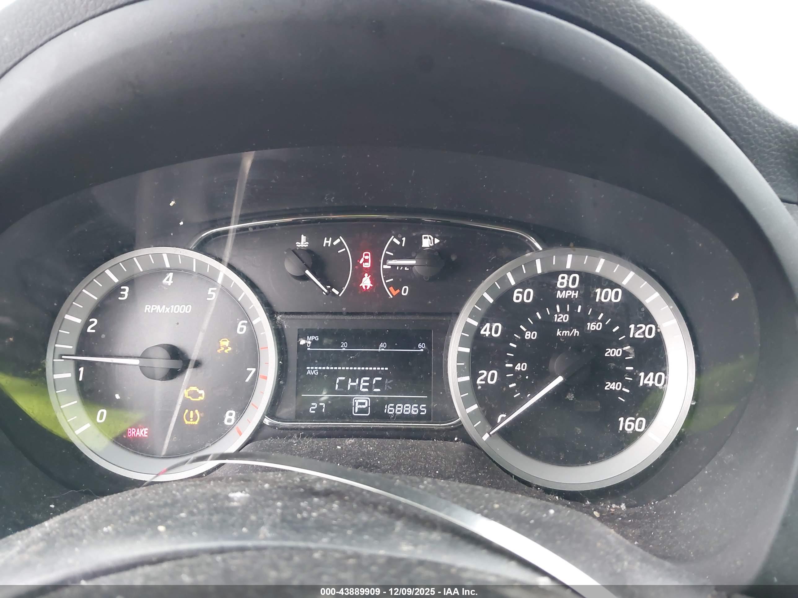 NISSAN SENTRA image 7