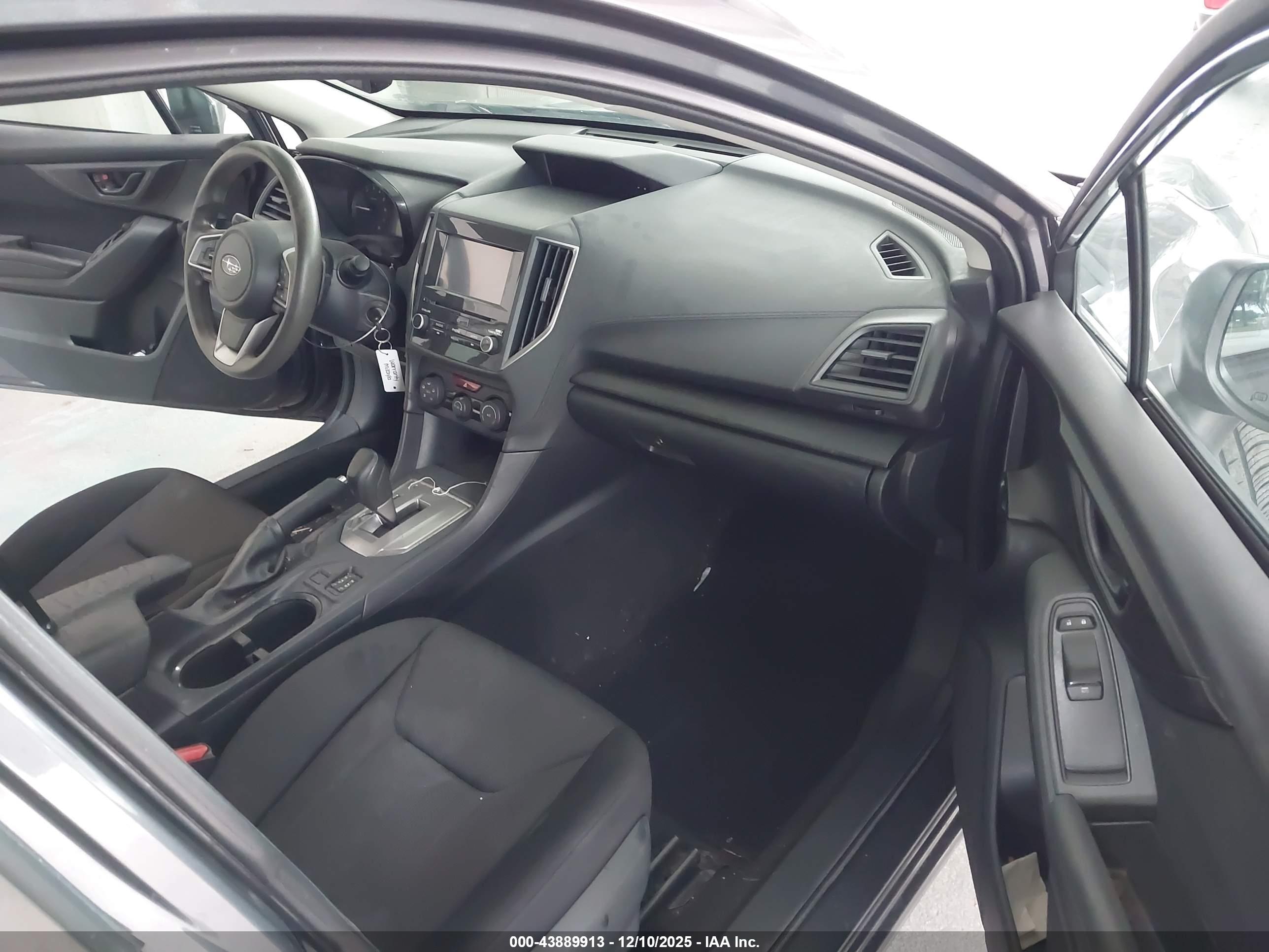 SUBARU IMPREZA image 5