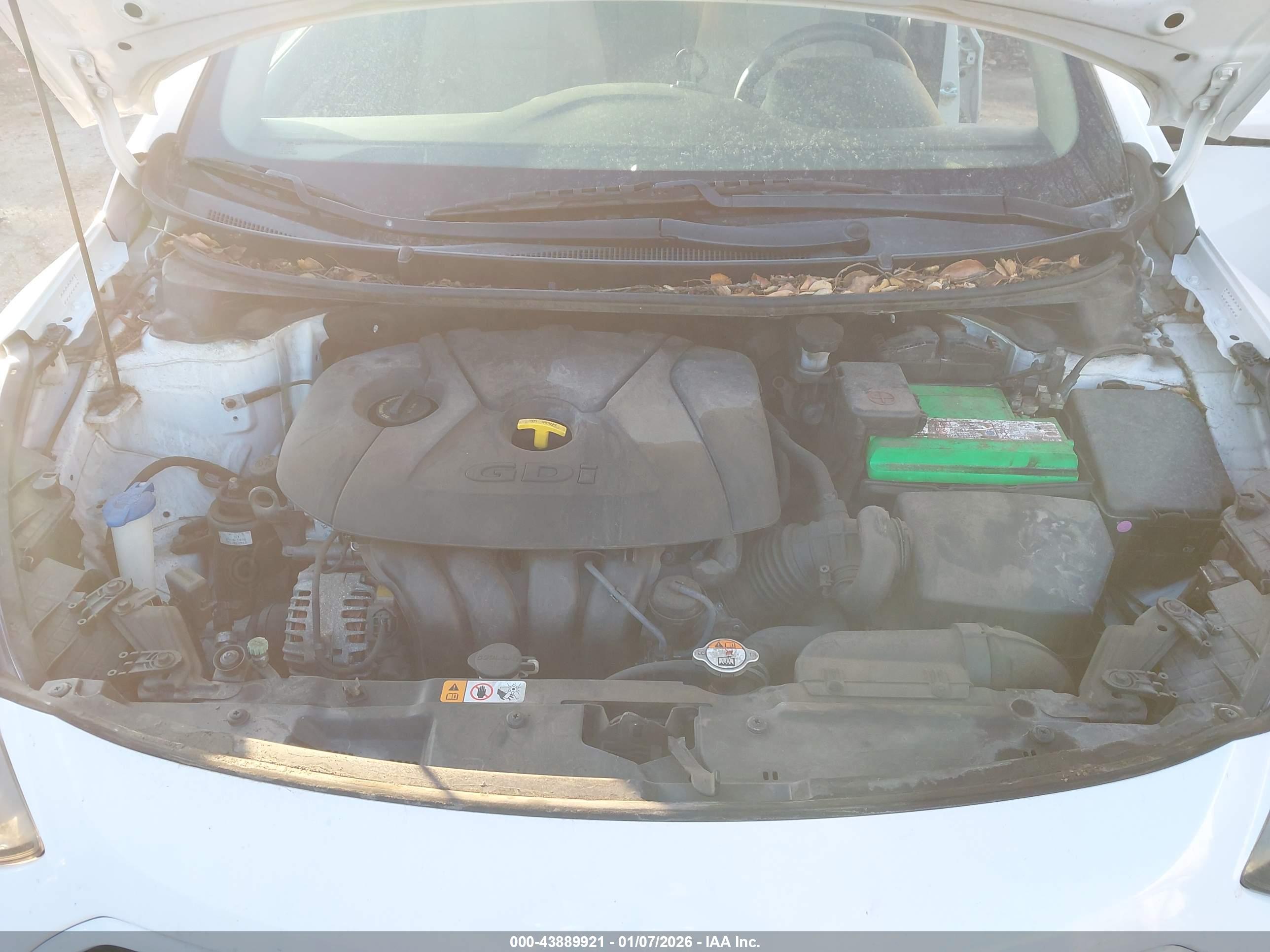 HYUNDAI ELANTRA image 10