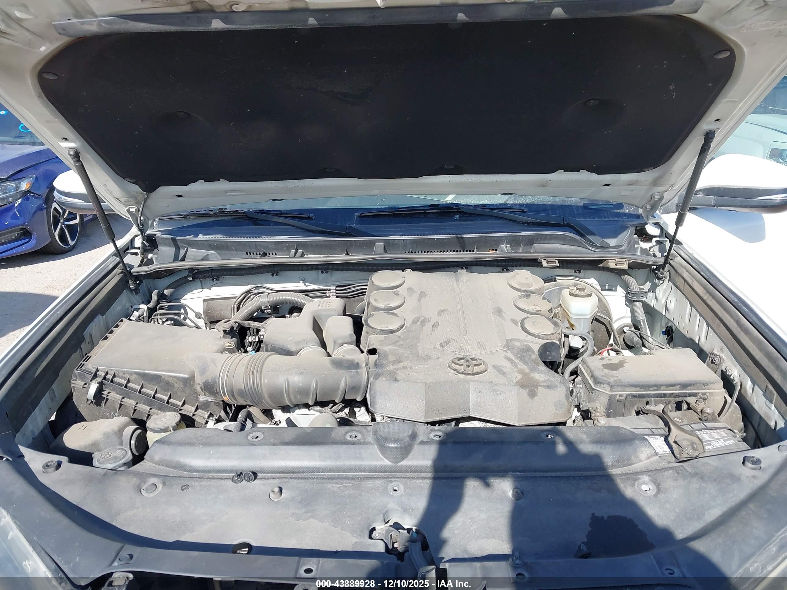 TOYOTA 4RUNNER image 10