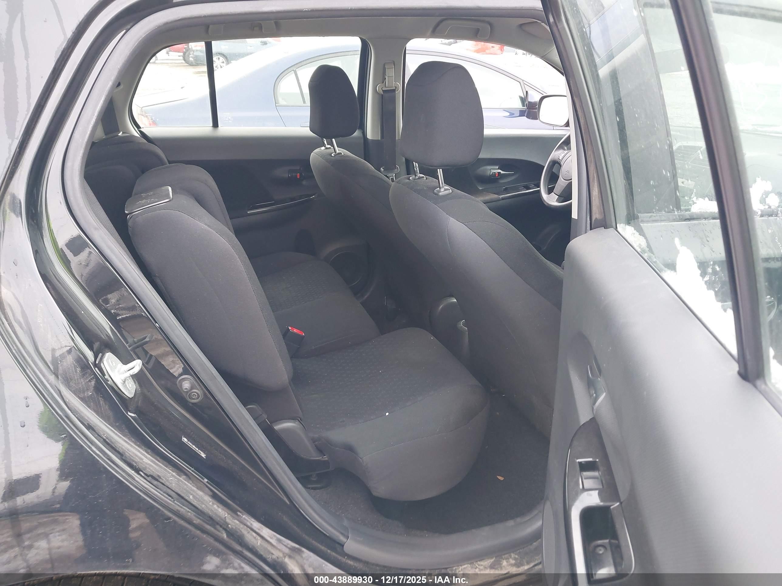 SCION XD image 8