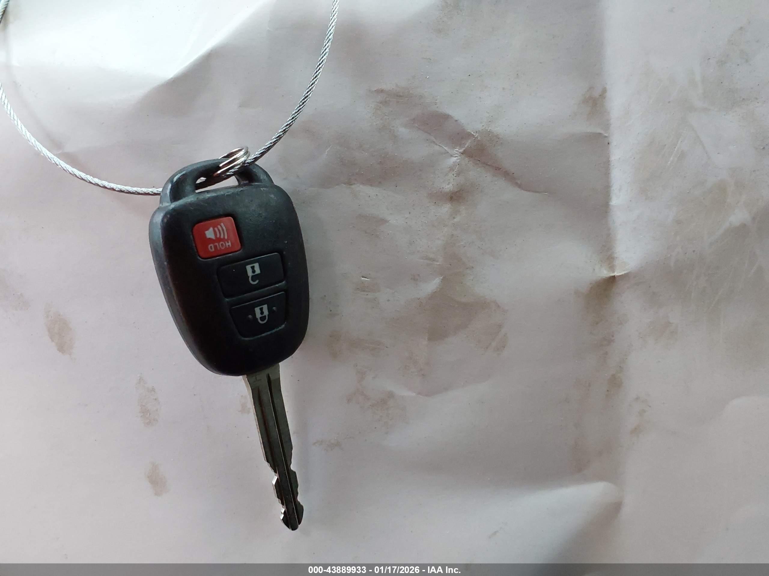 TOYOTA RAV4 image 11