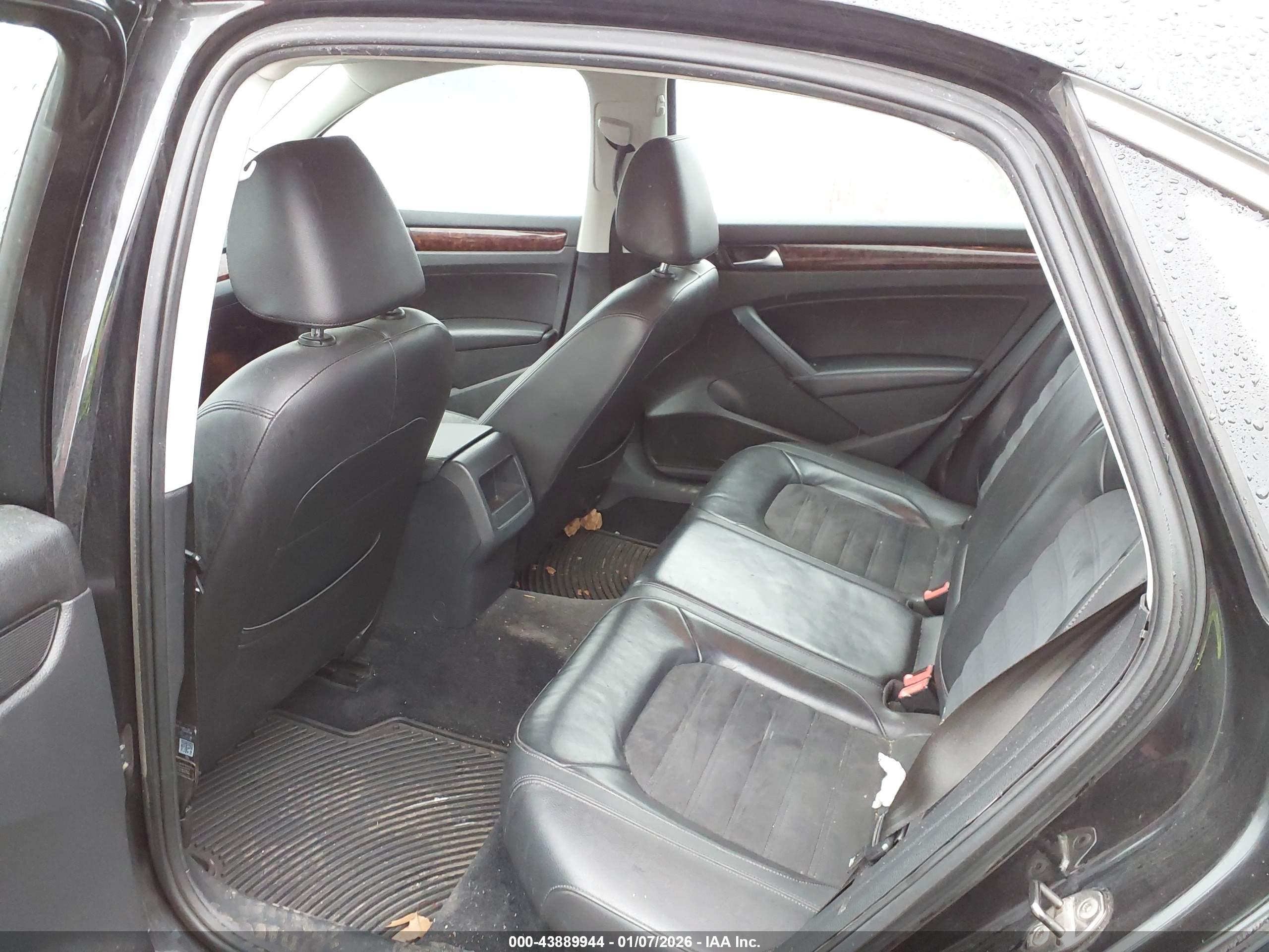 VOLKSWAGEN PASSAT image 8