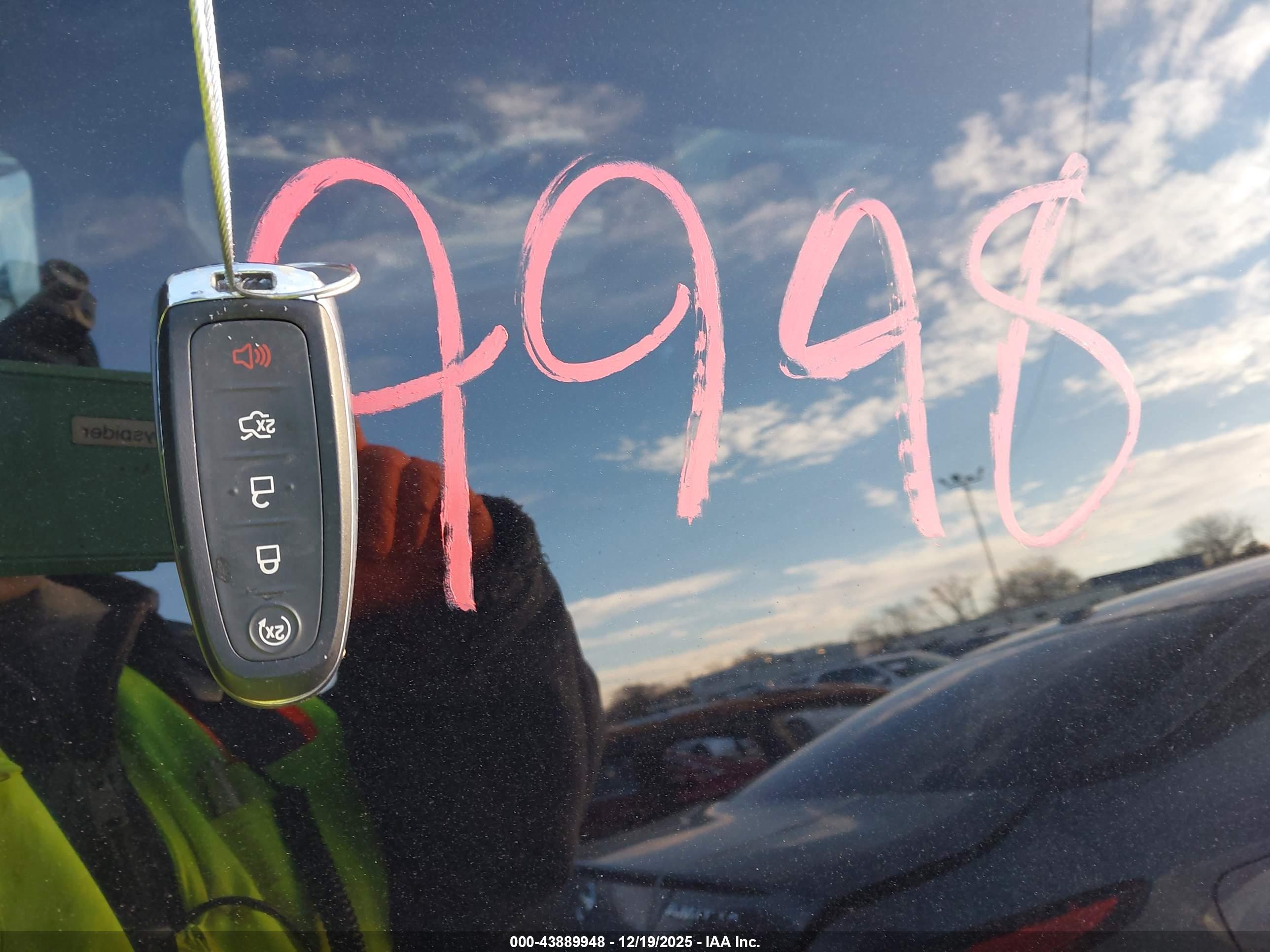FORD ESCAPE image 11