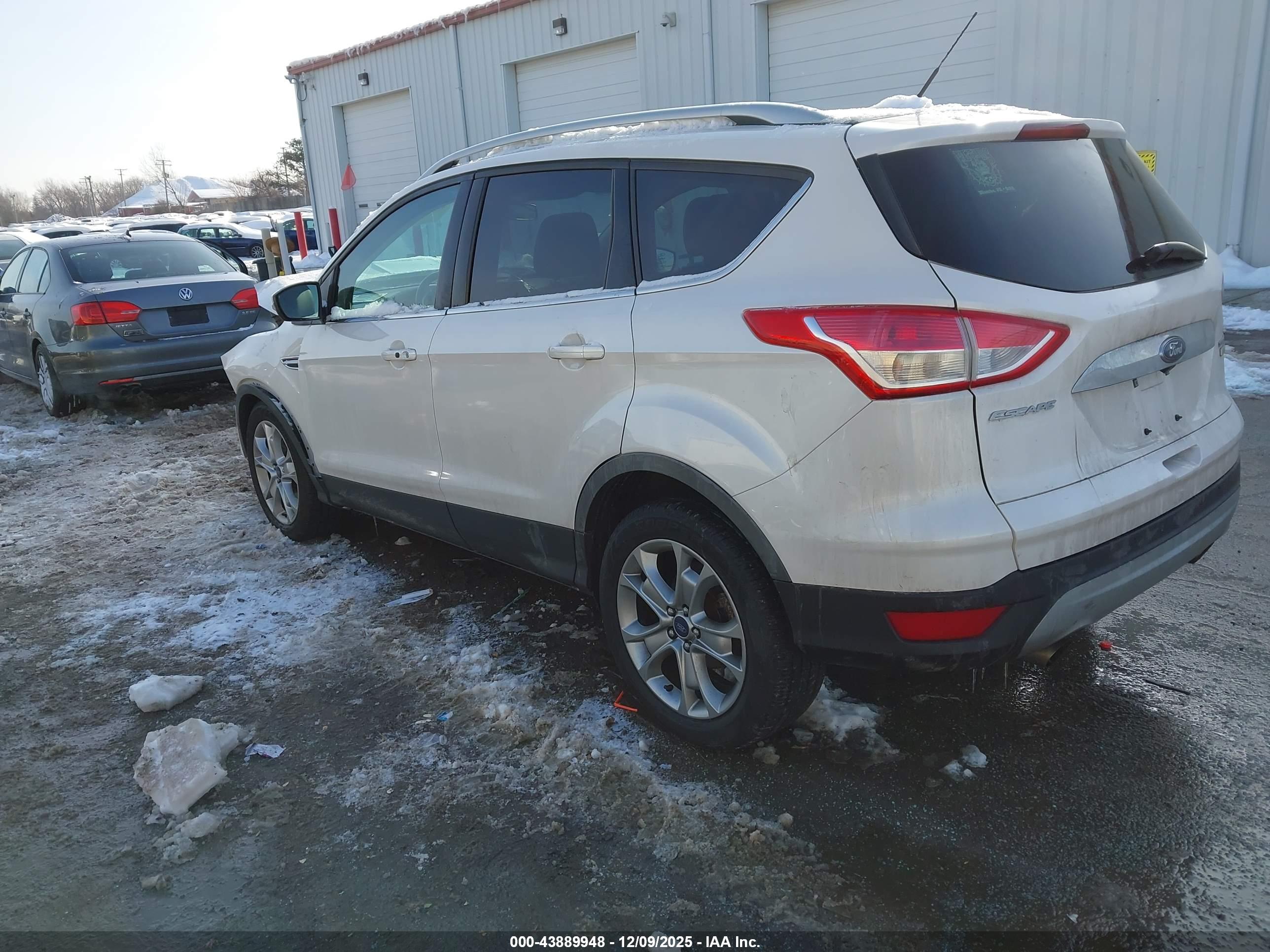 FORD ESCAPE image 3