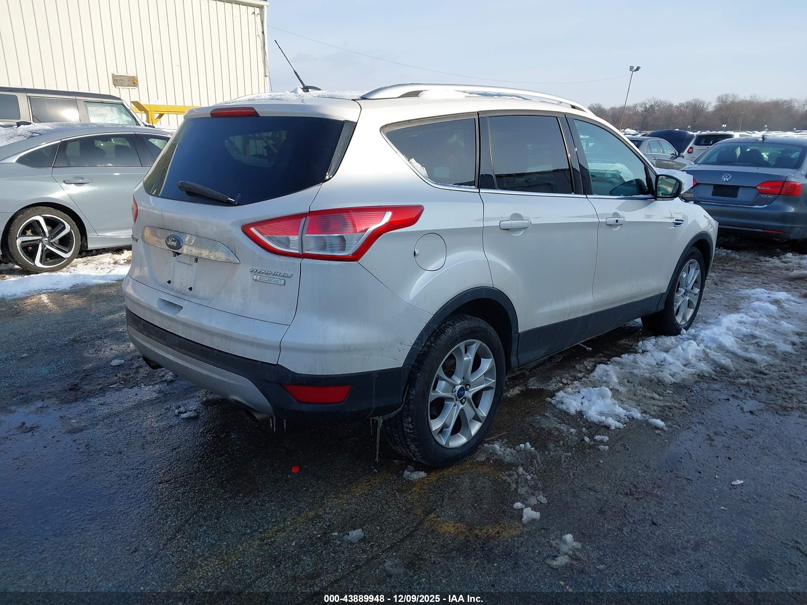 FORD ESCAPE image 4