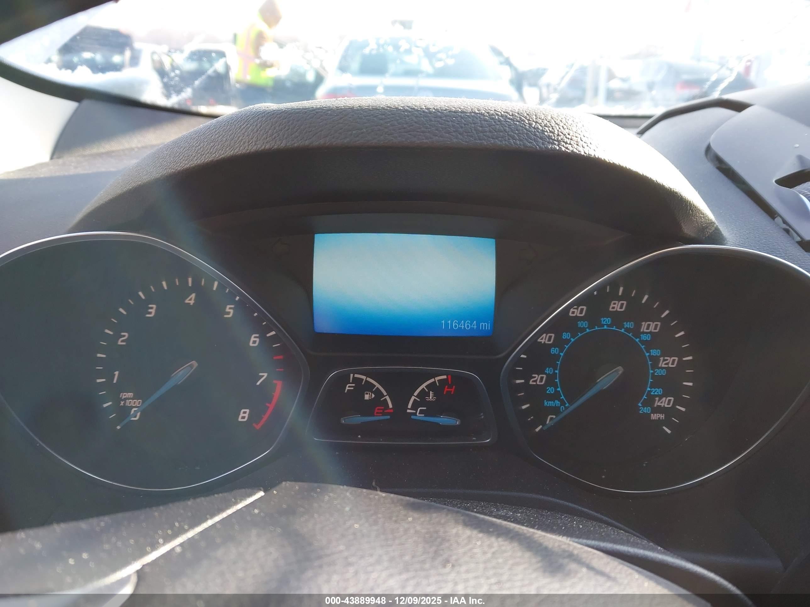 FORD ESCAPE image 7