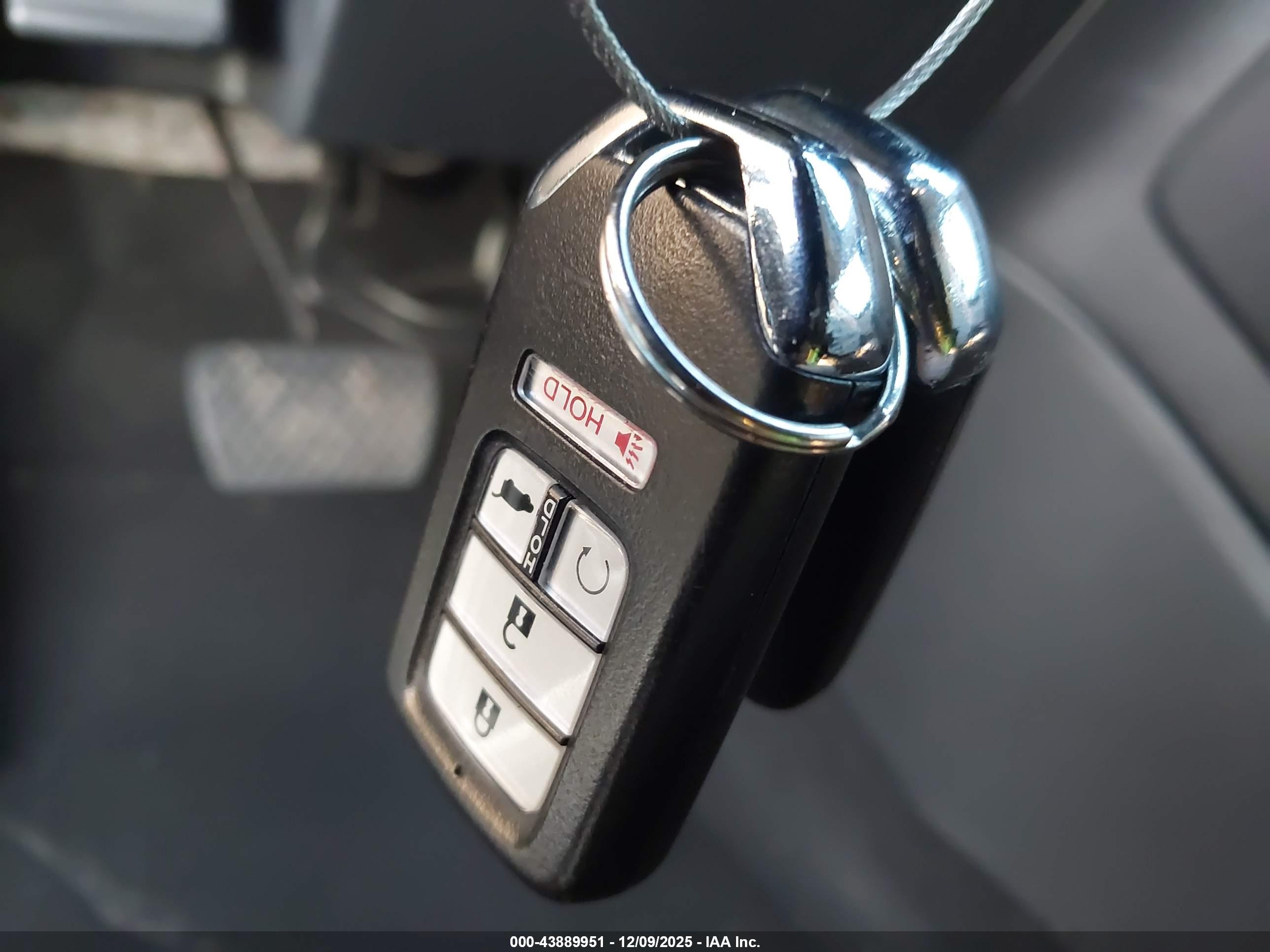 HONDA CR-V image 11