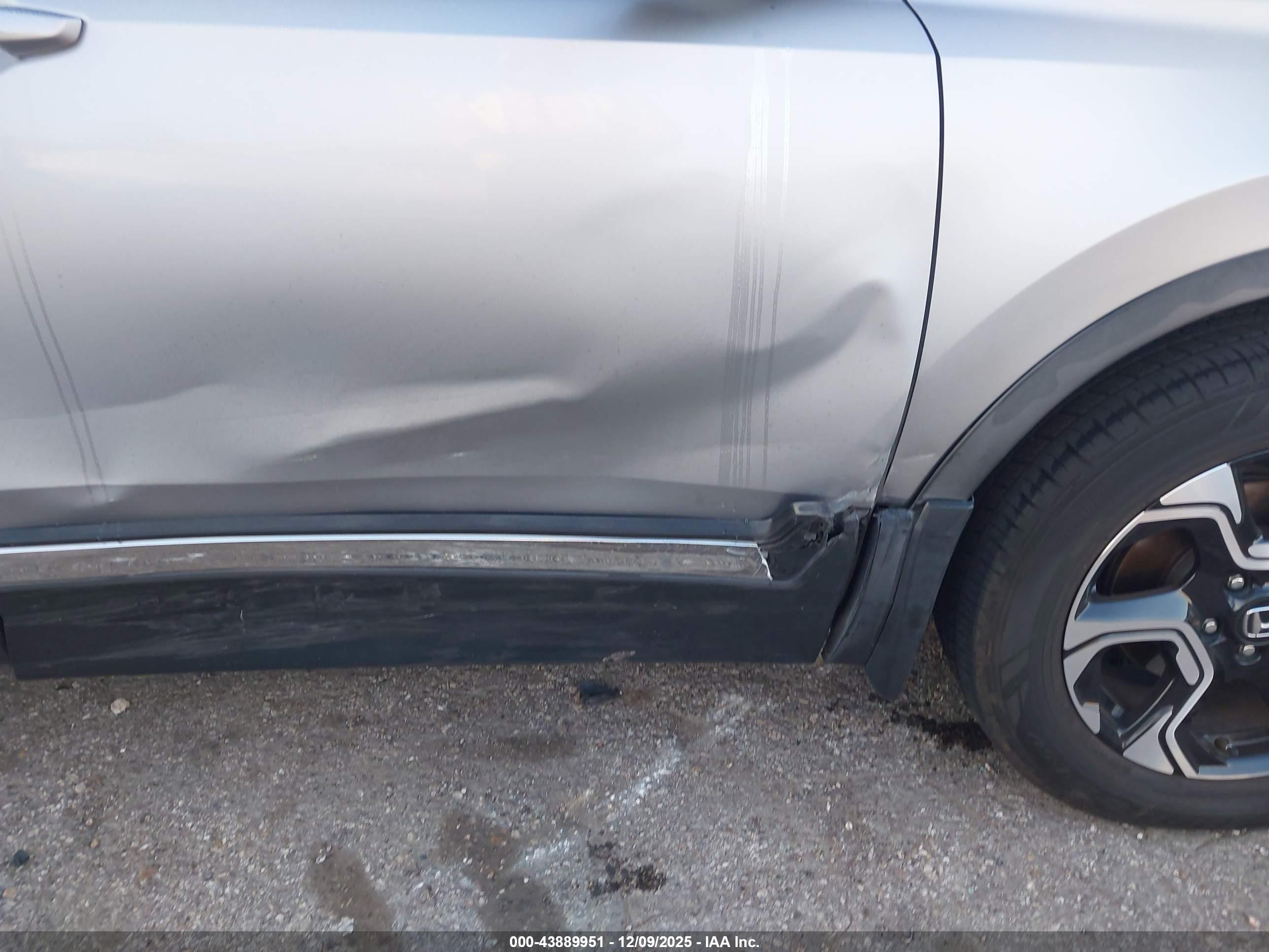 HONDA CR-V image 6