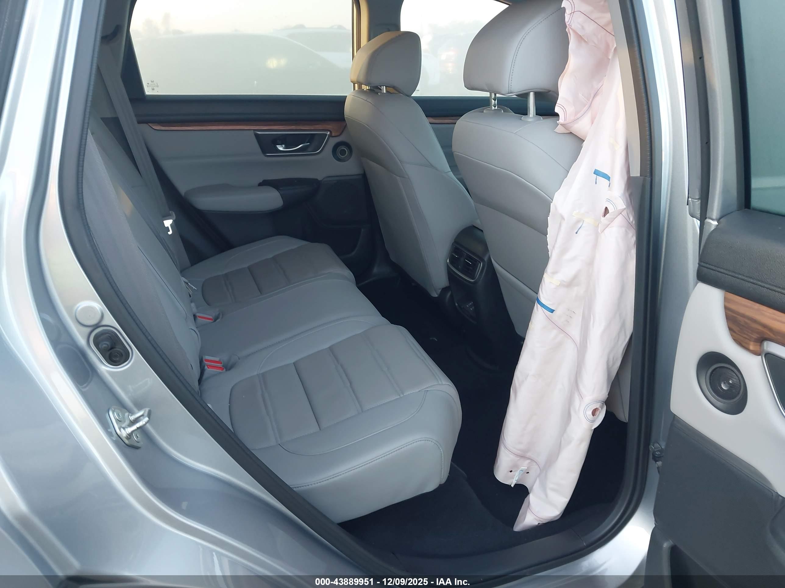 HONDA CR-V image 8