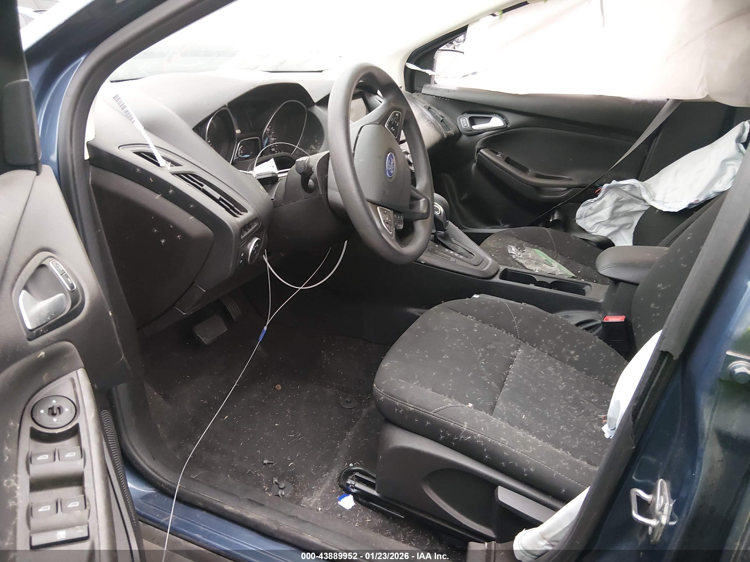 FORD FOCUS image 5