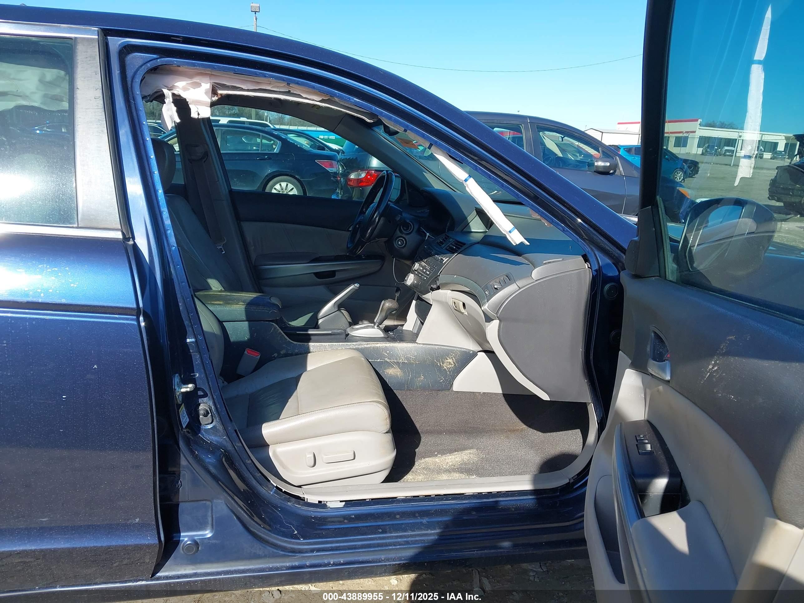 HONDA ACCORD image 5