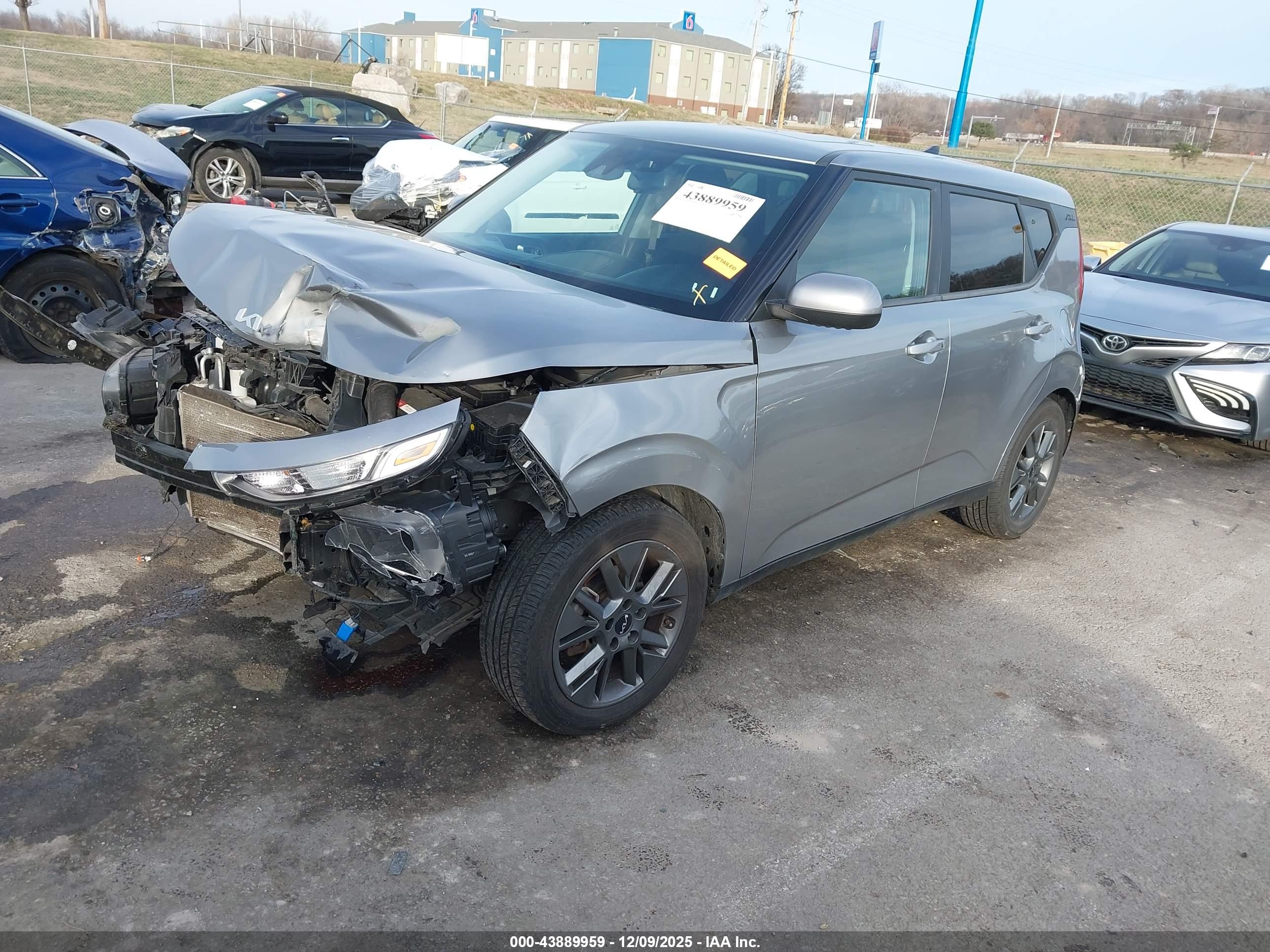 KIA SOUL image 2