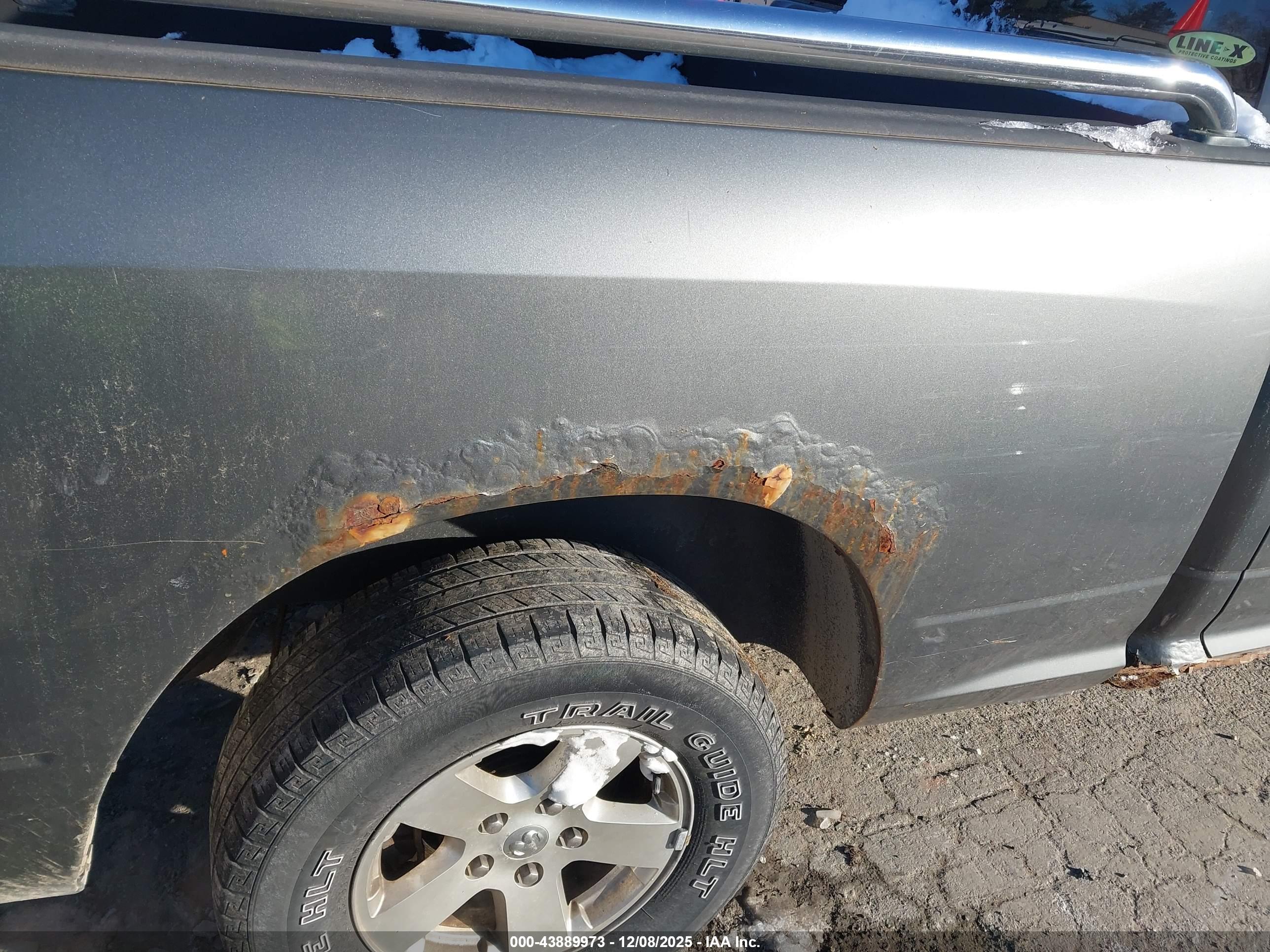 DODGE RAM image 6