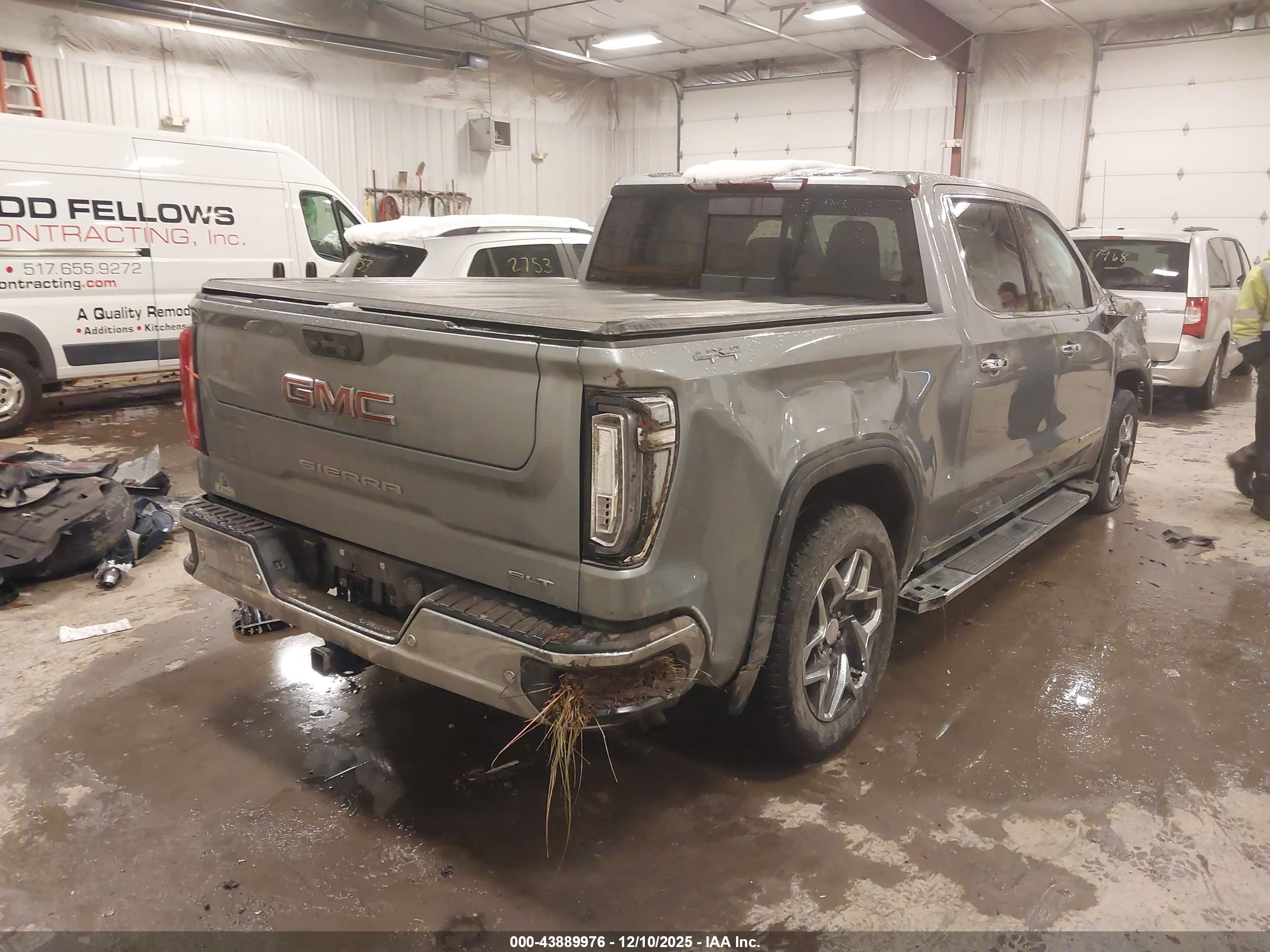 GMC SIERRA image 4