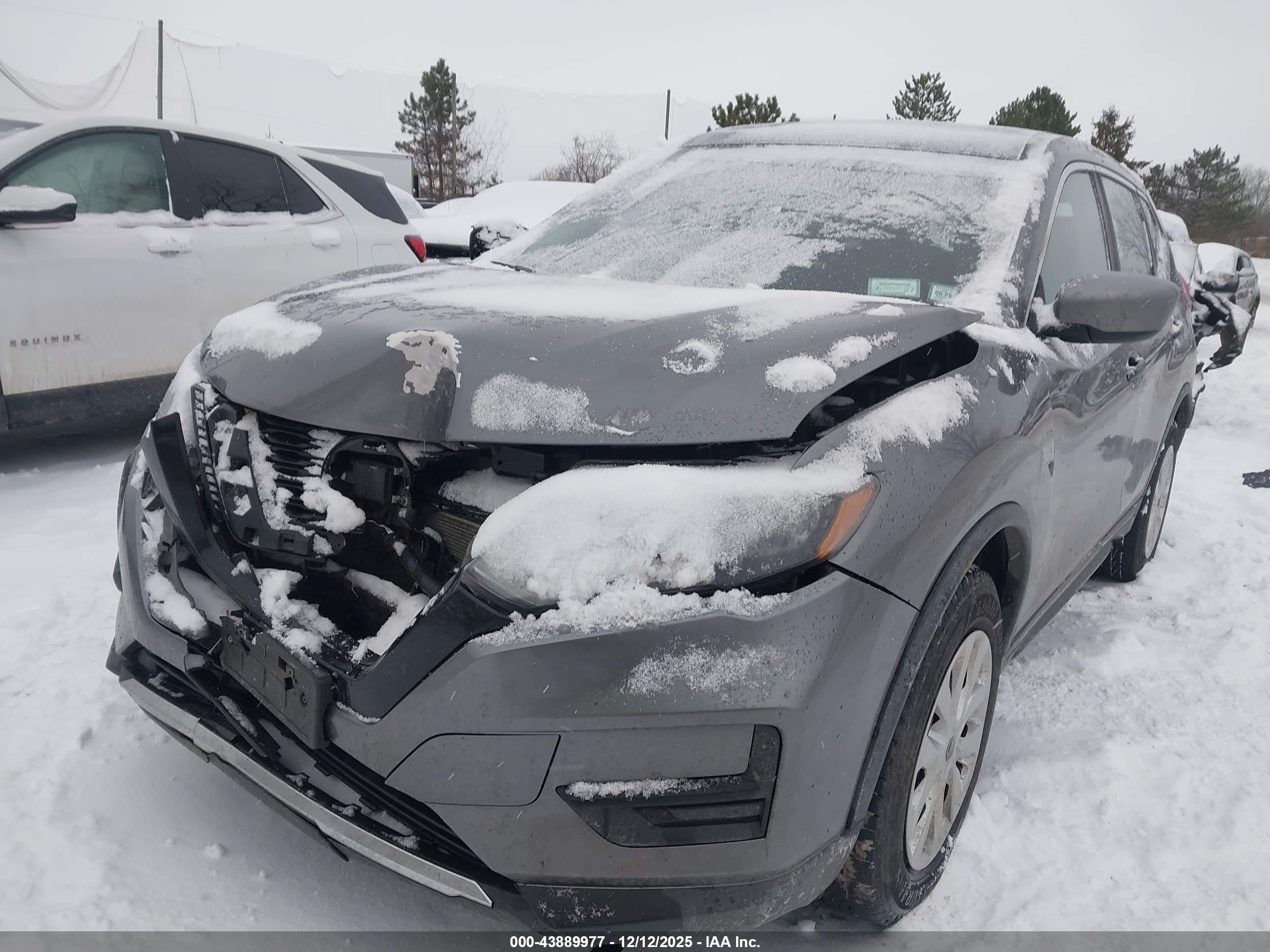 NISSAN ROGUE image 2