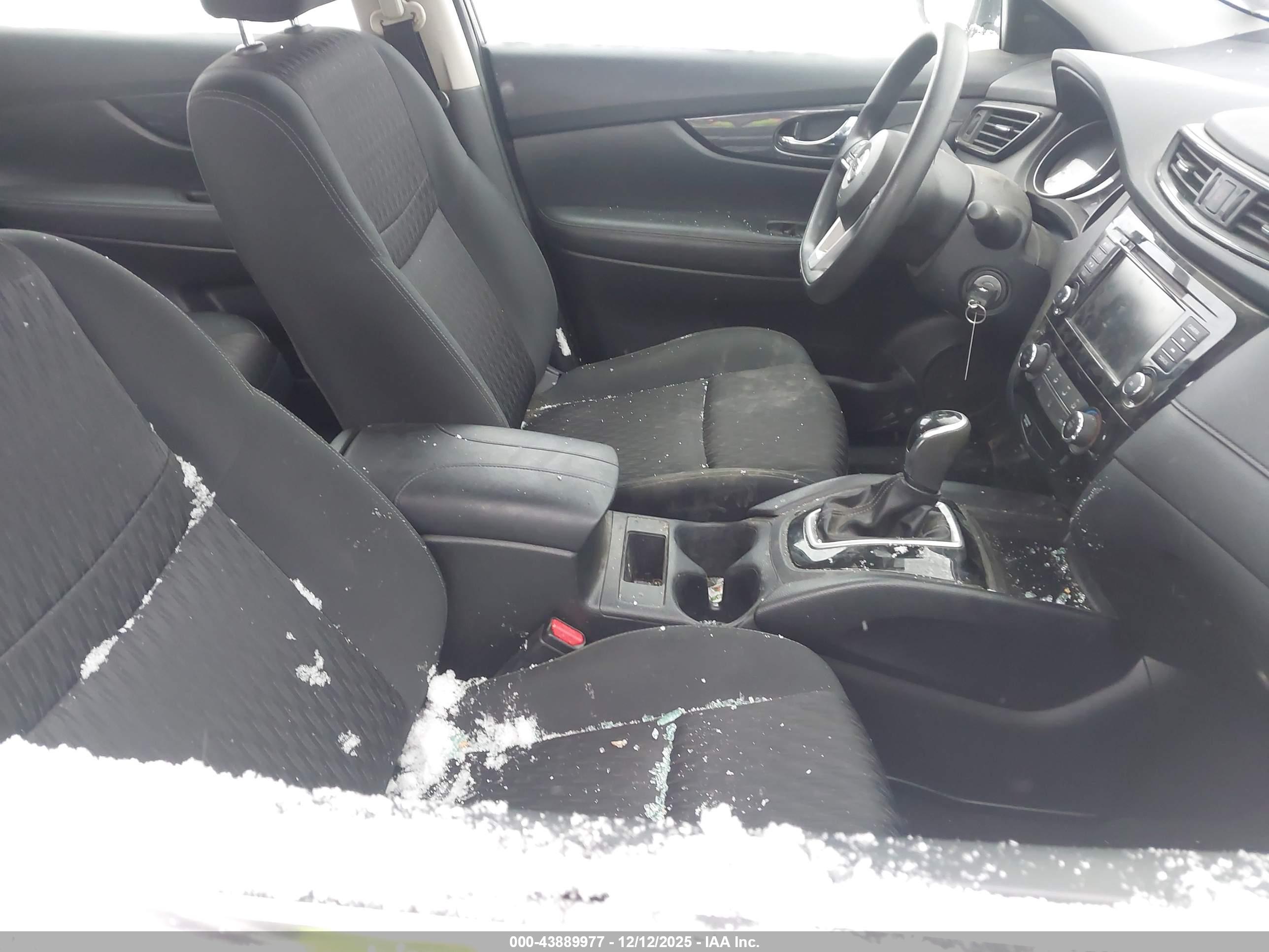 NISSAN ROGUE image 5