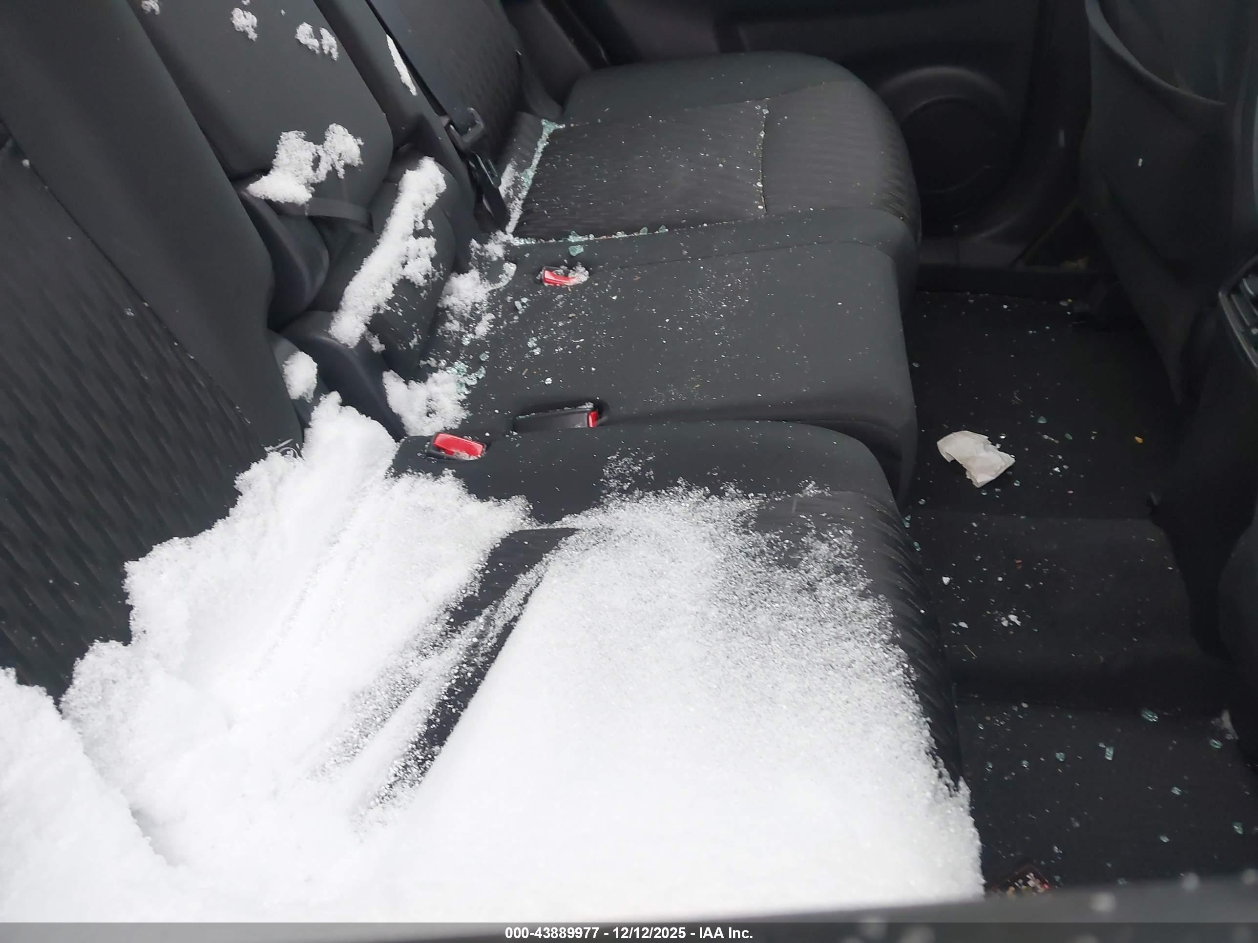 NISSAN ROGUE image 8