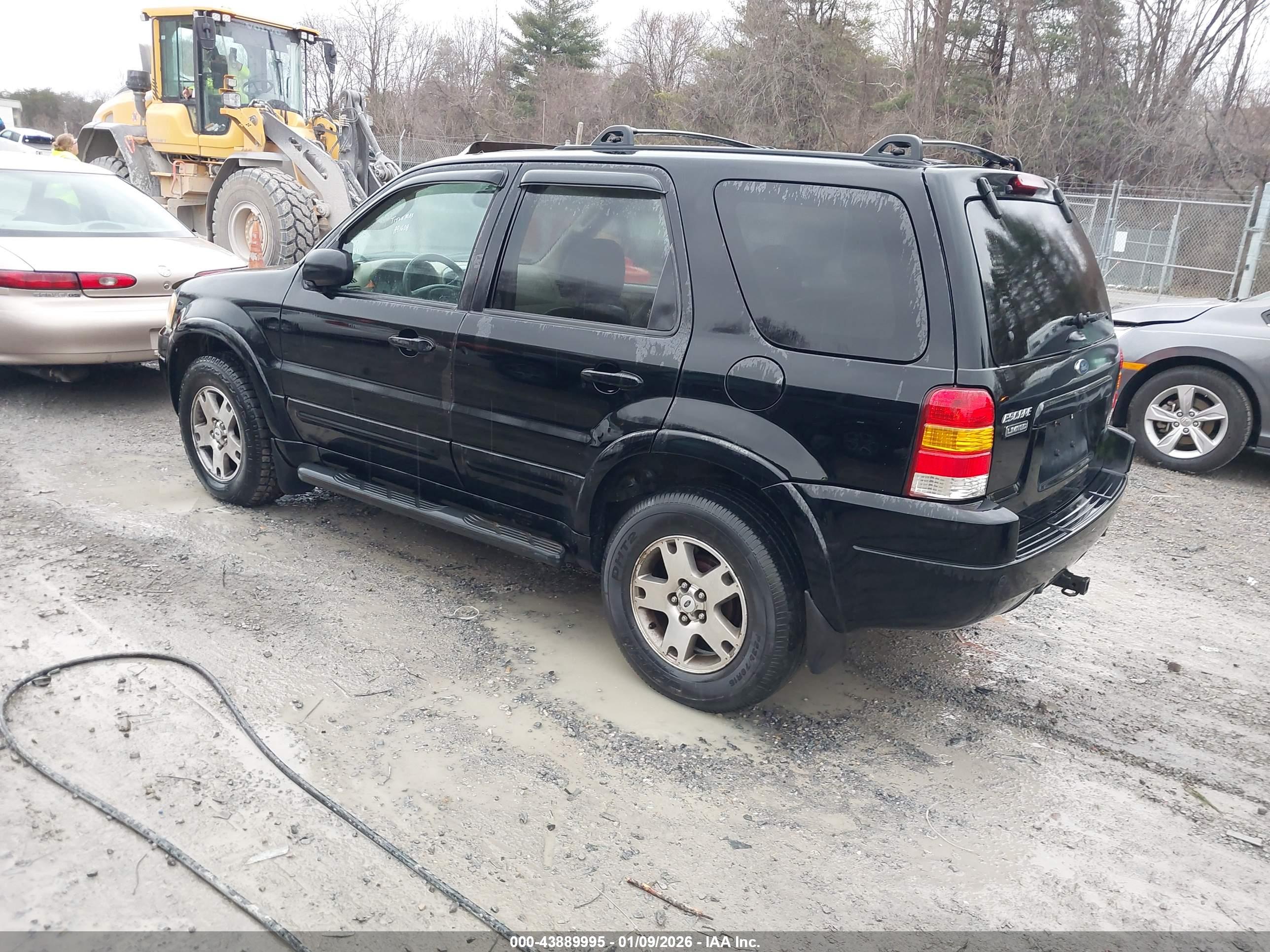 FORD ESCAPE image 3