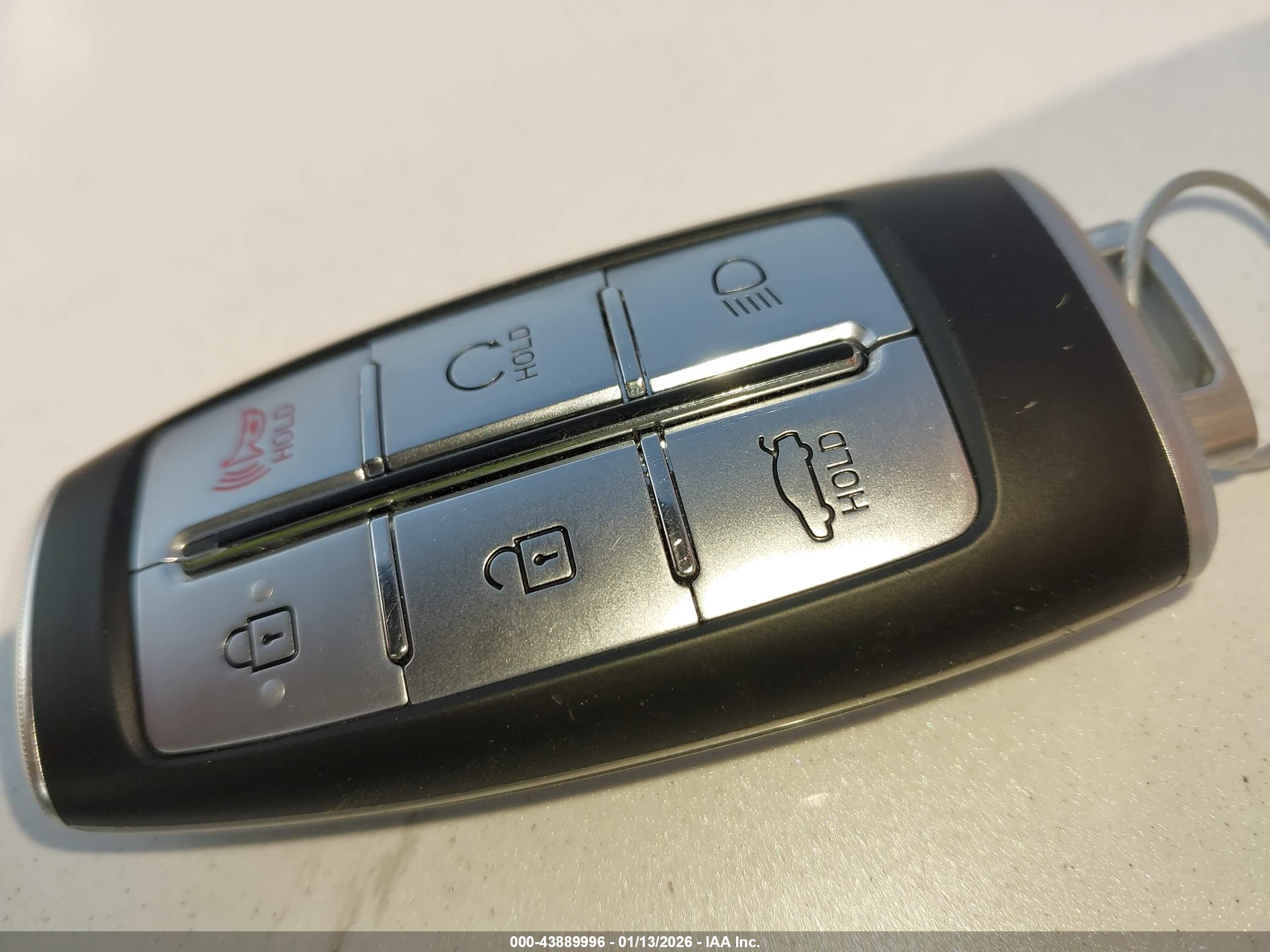 GENESIS G70 image 11