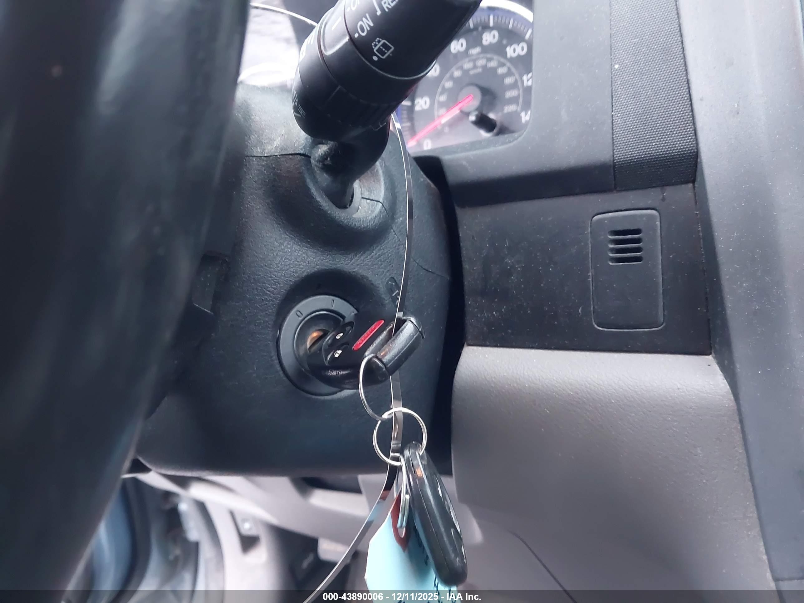HONDA CR-V image 11