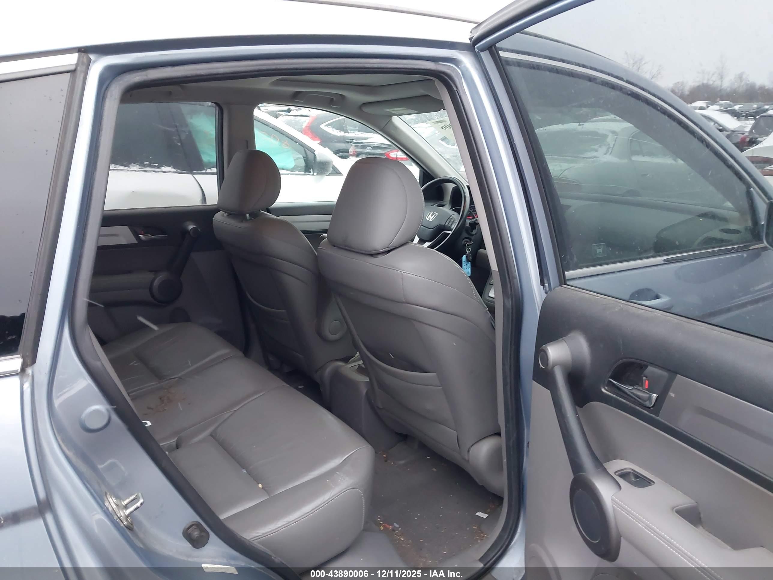 HONDA CR-V image 8