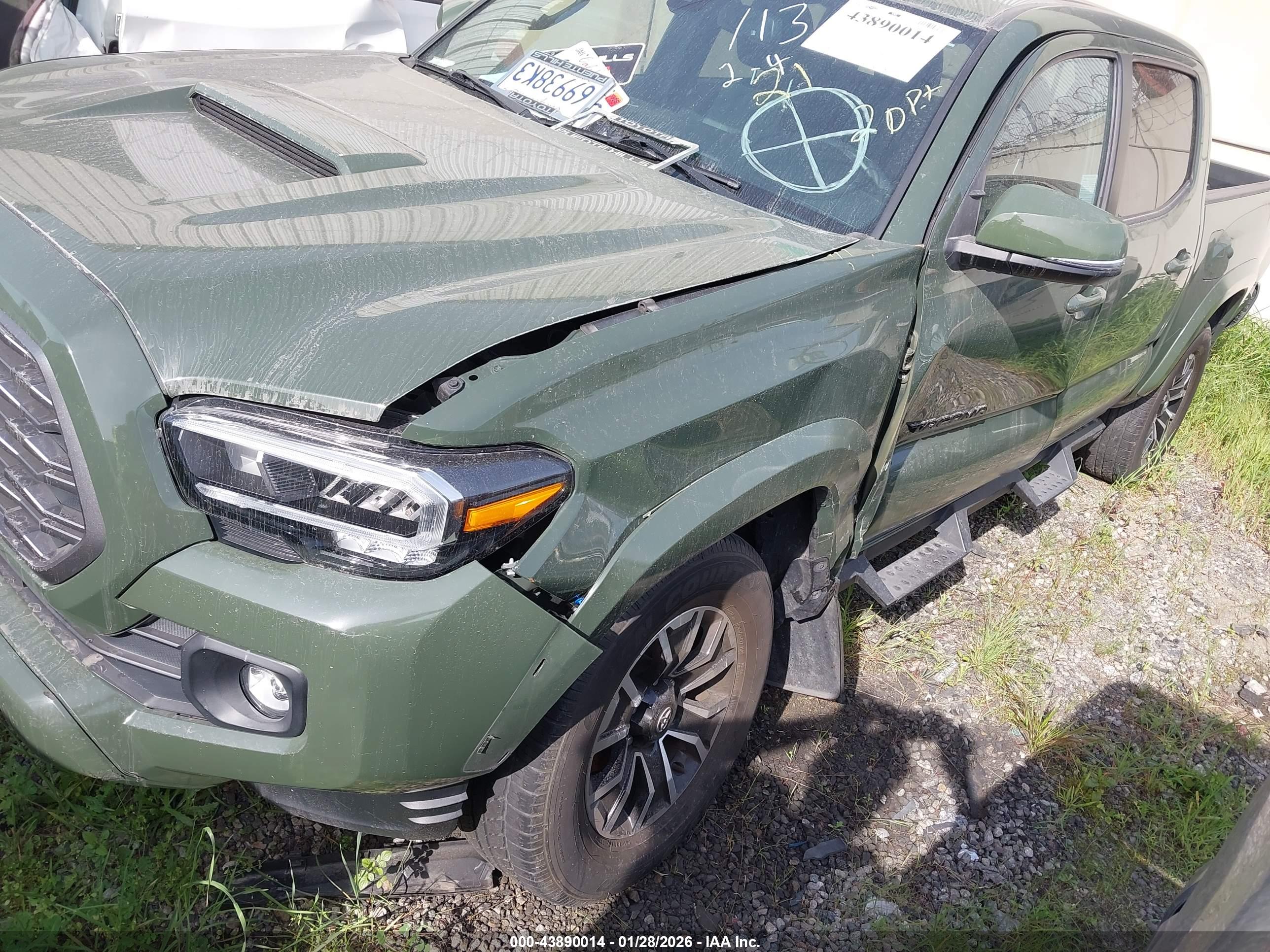 TOYOTA TACOMA image 2