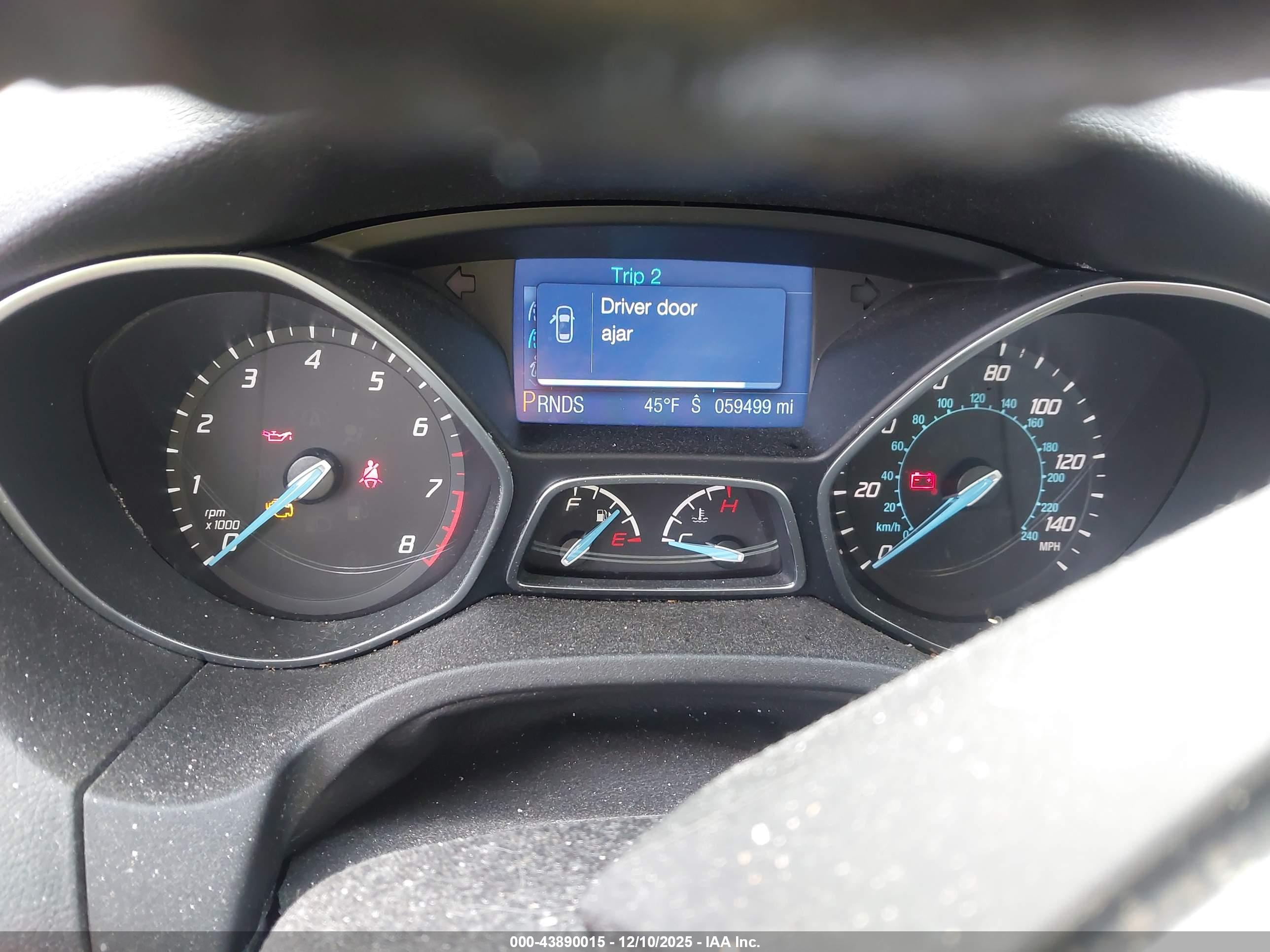 FORD FOCUS image 7
