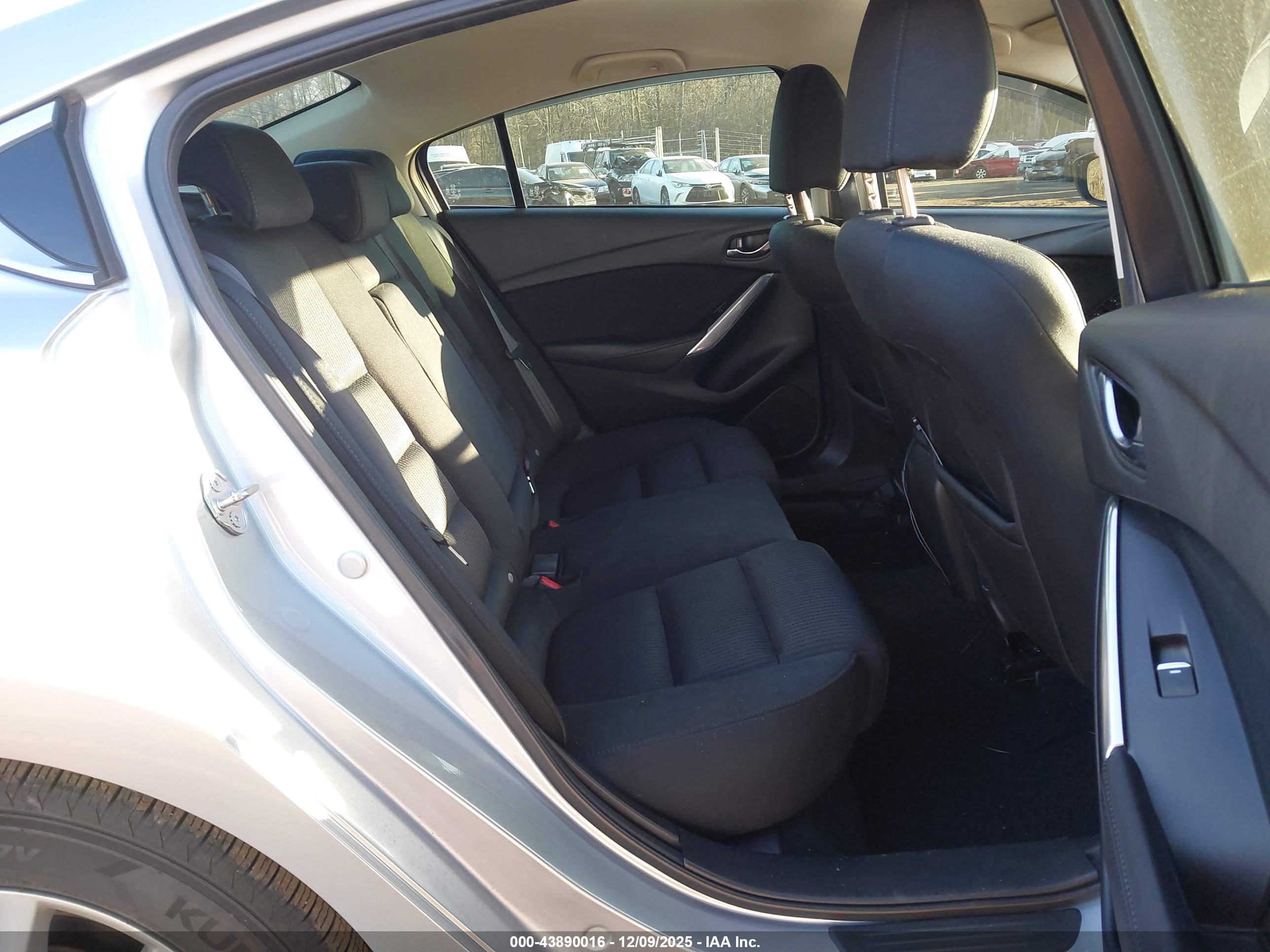 MAZDA MAZDA6 image 8