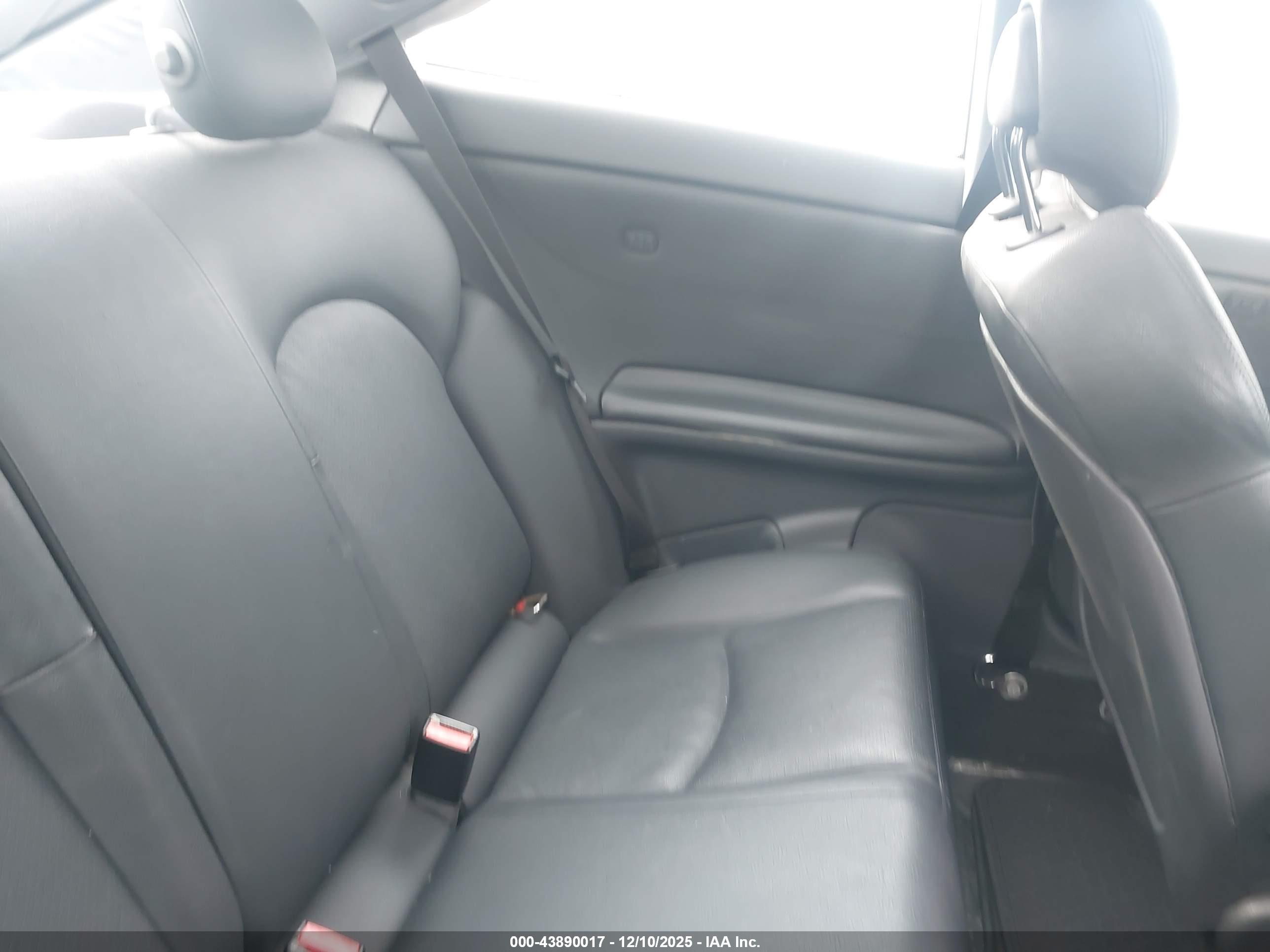 MERCEDES-BENZ C image 8