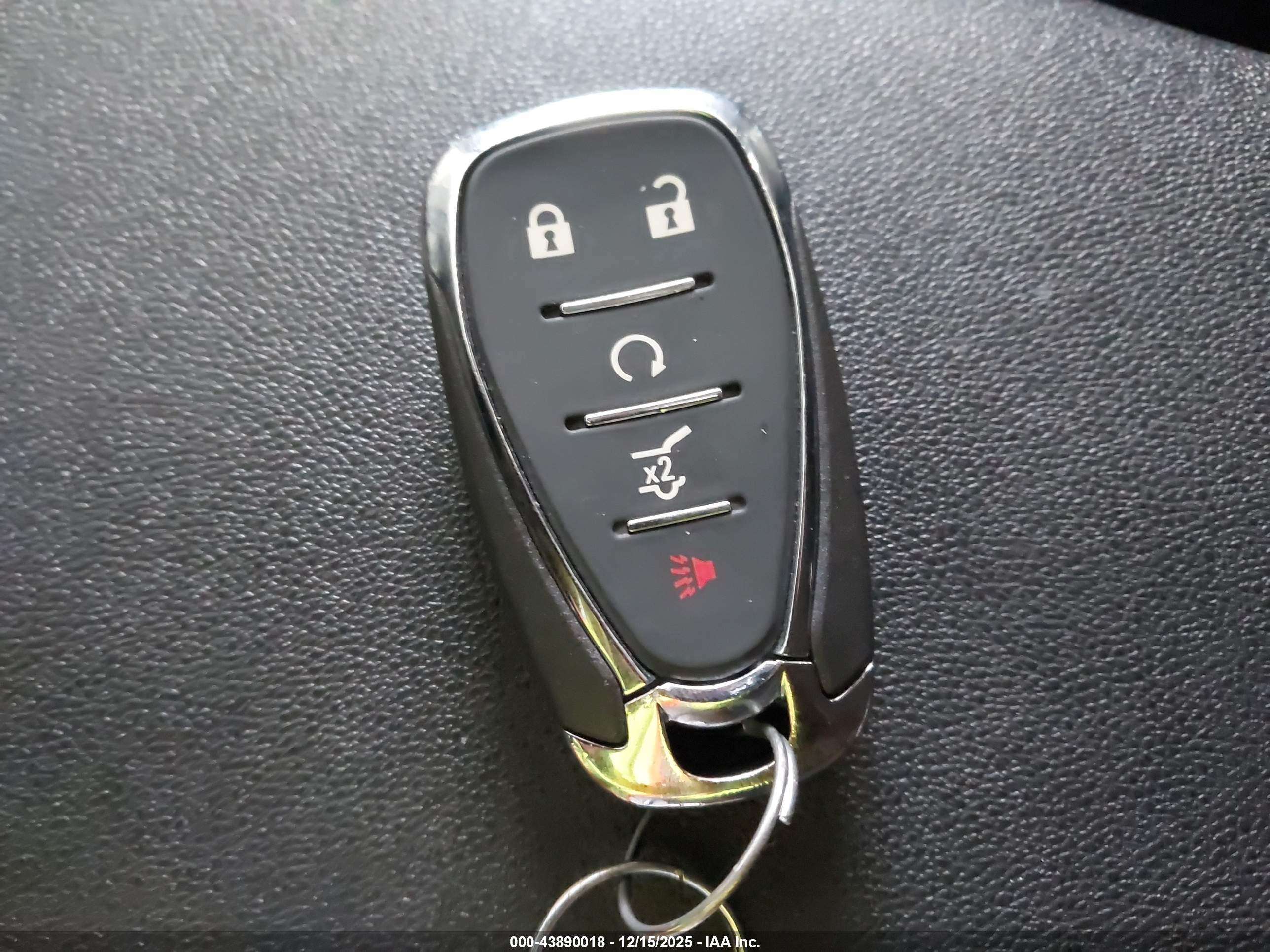 CHEVROLET EQUINOX image 11