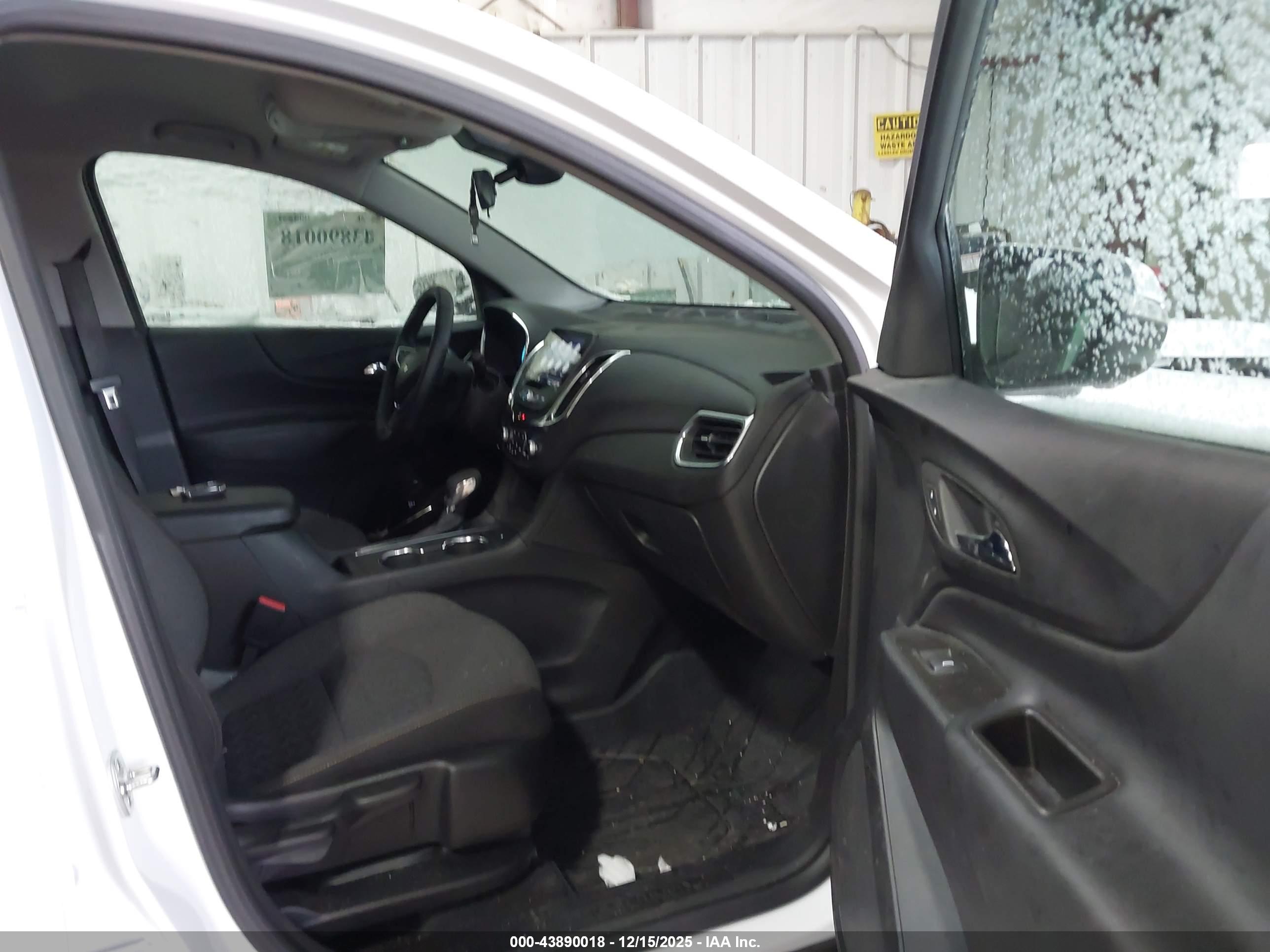 CHEVROLET EQUINOX image 5