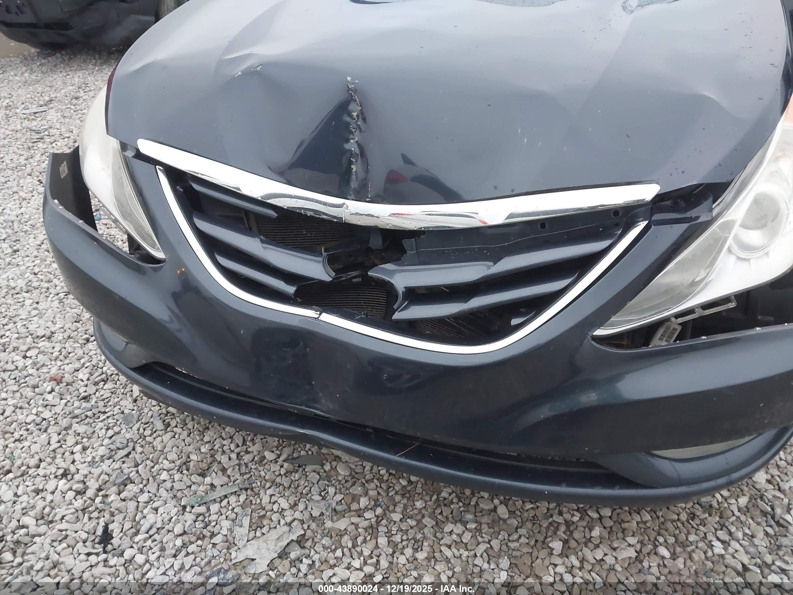 HYUNDAI SONATA image 6