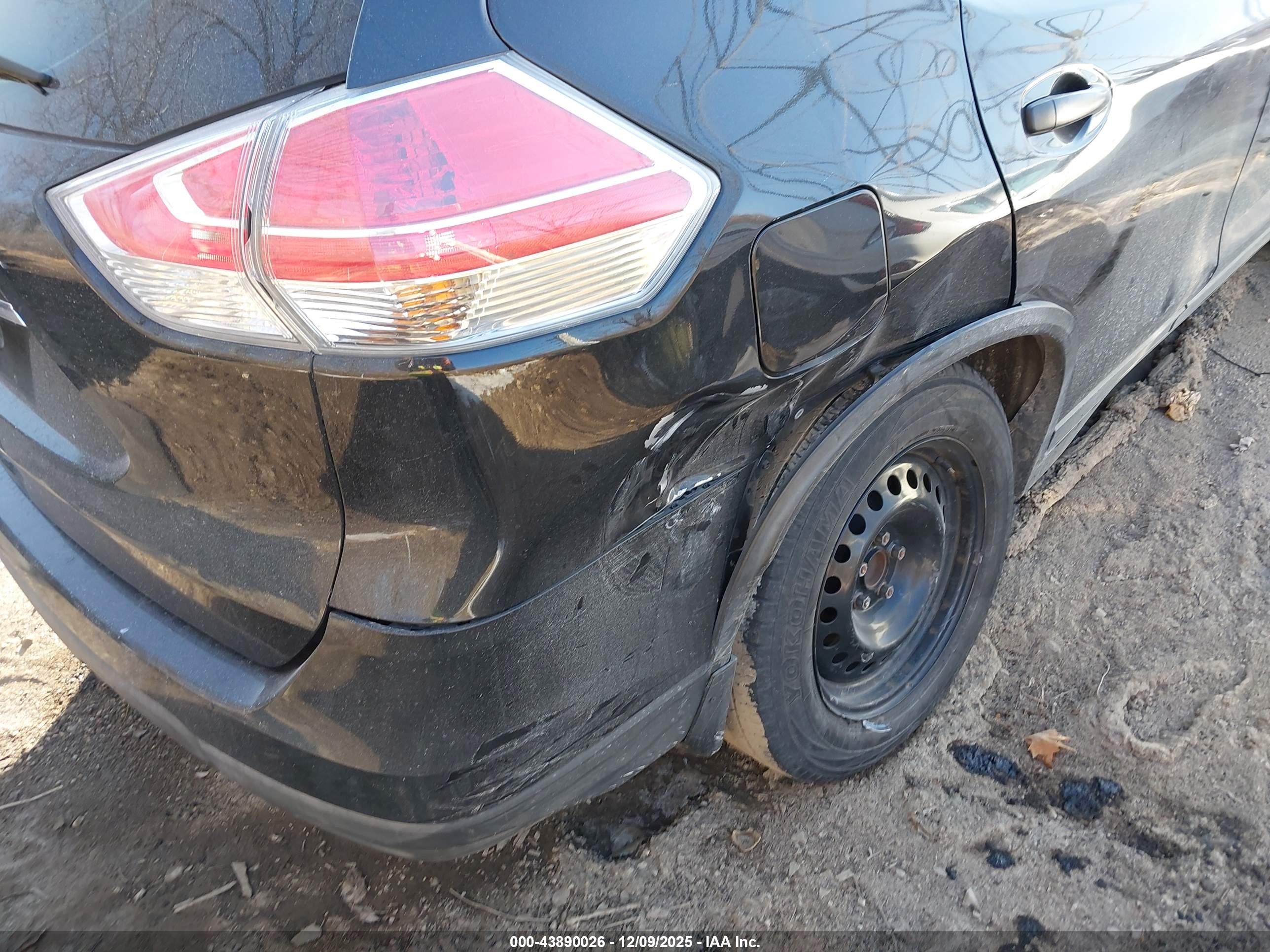 NISSAN ROGUE image 6