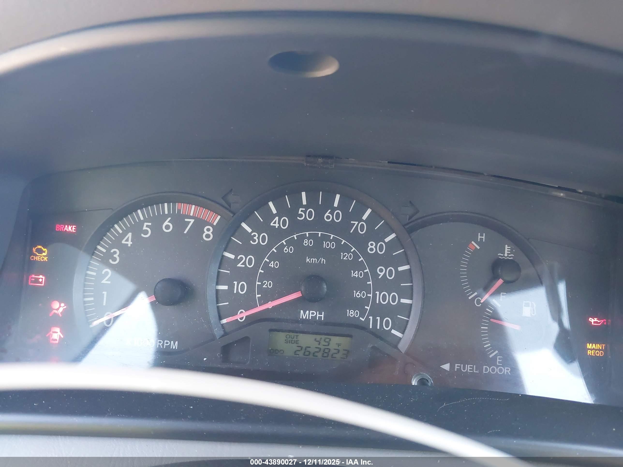 TOYOTA COROLLA image 7