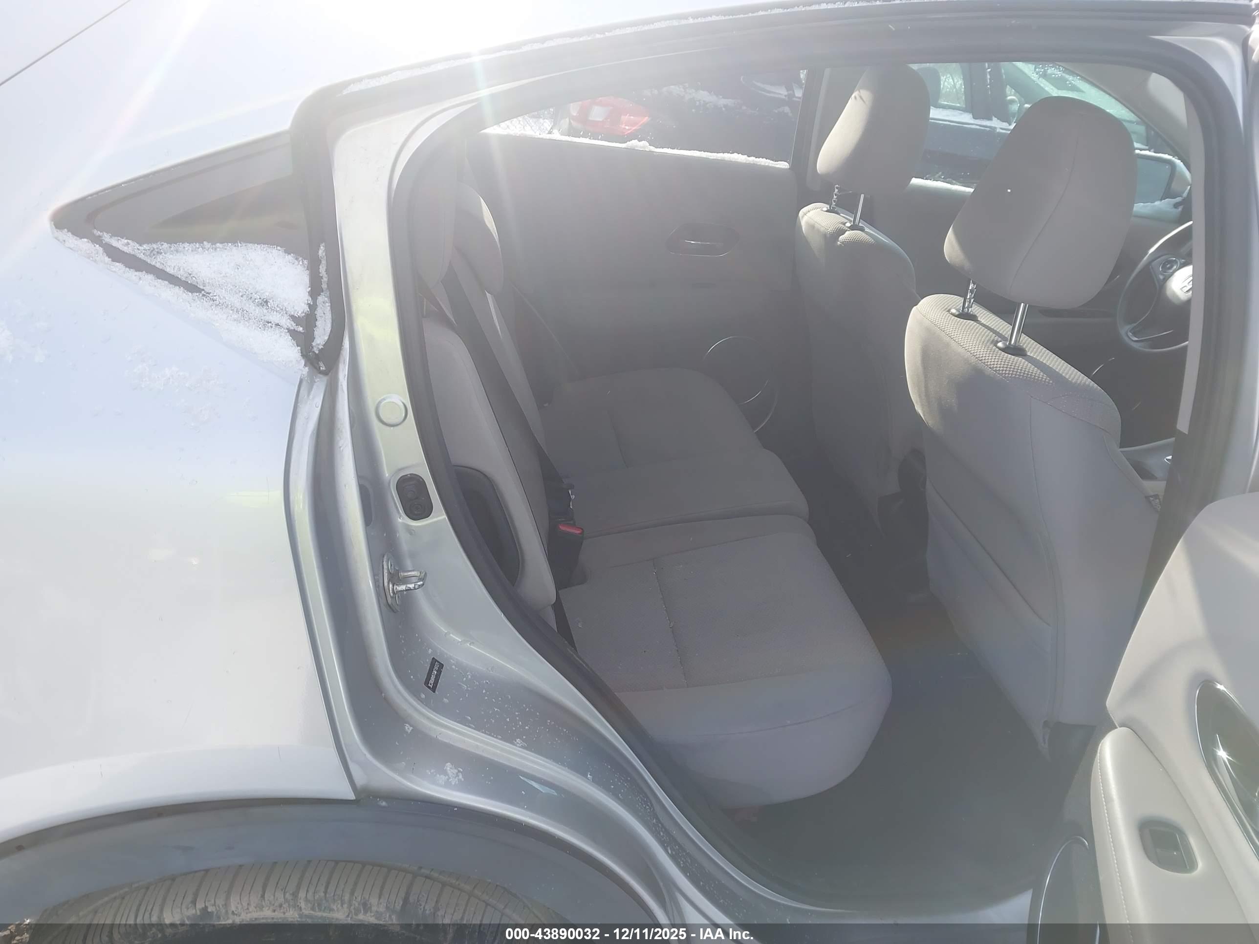 HONDA HR-V image 8