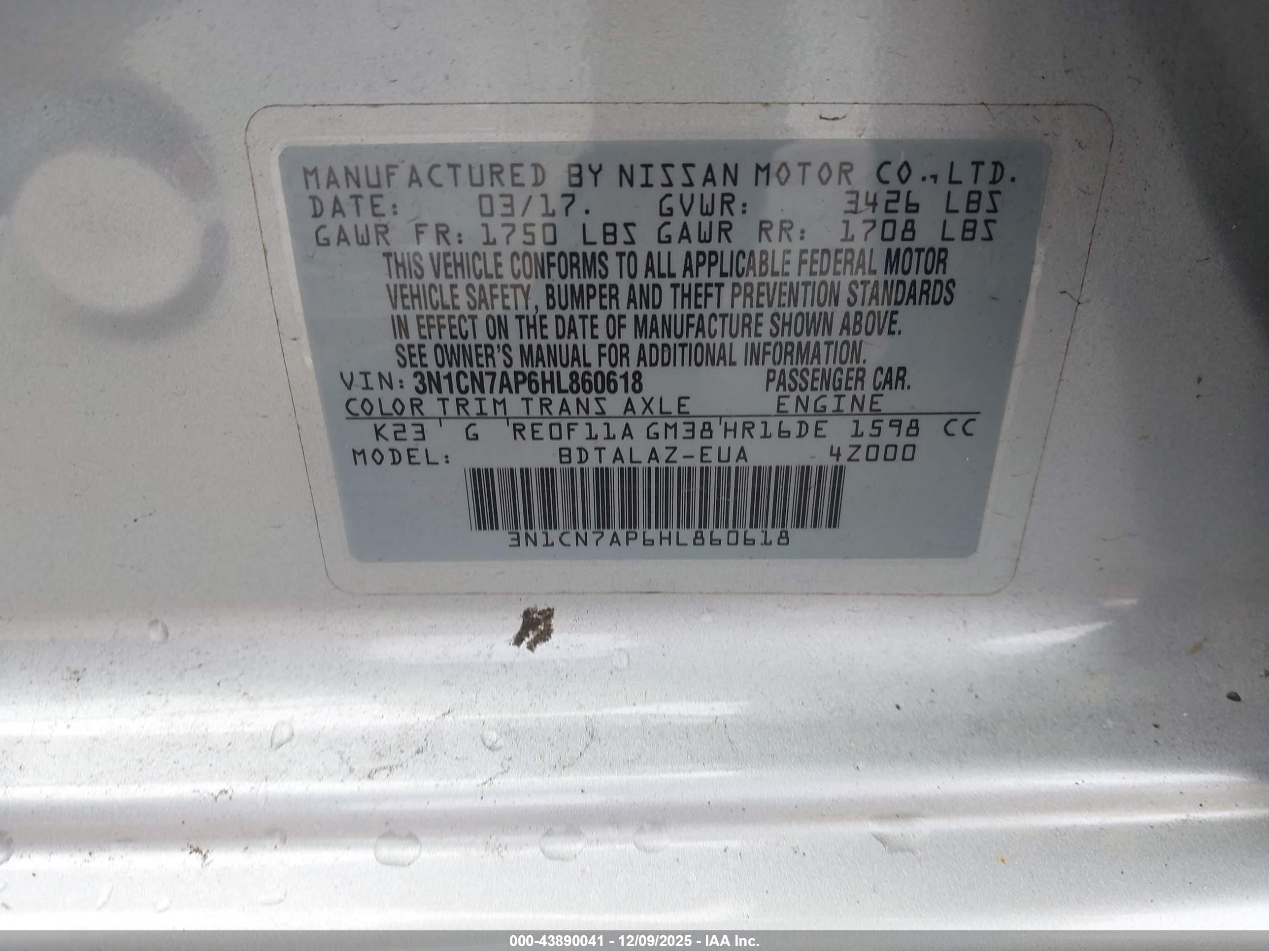 NISSAN VERSA image 9