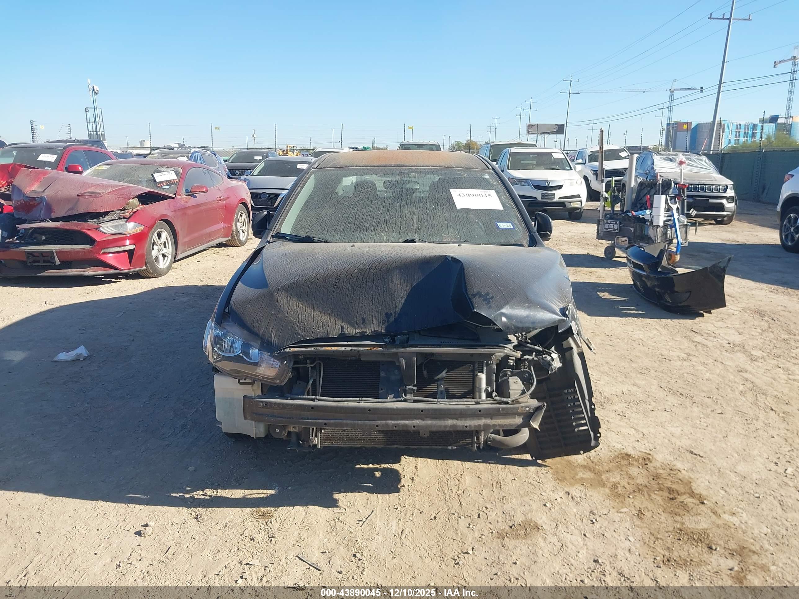 MITSUBISHI LANCER image 6