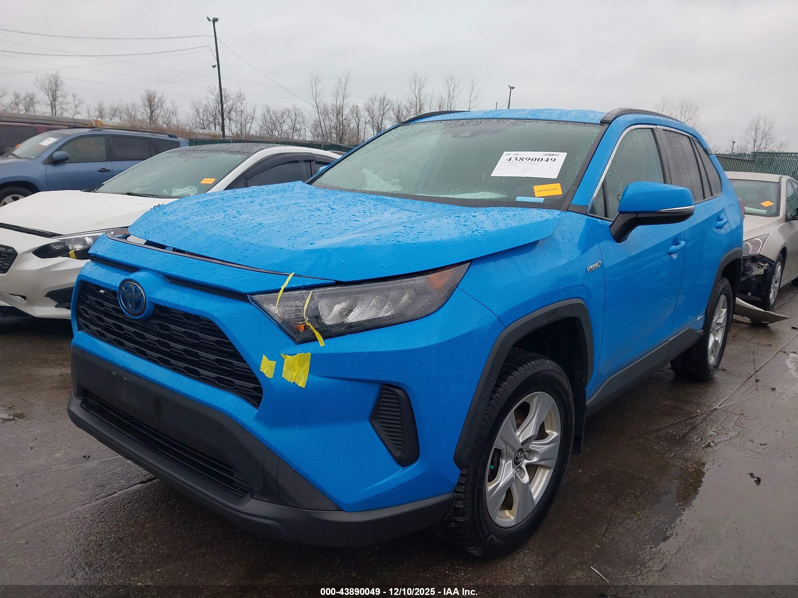 TOYOTA RAV4 image 2