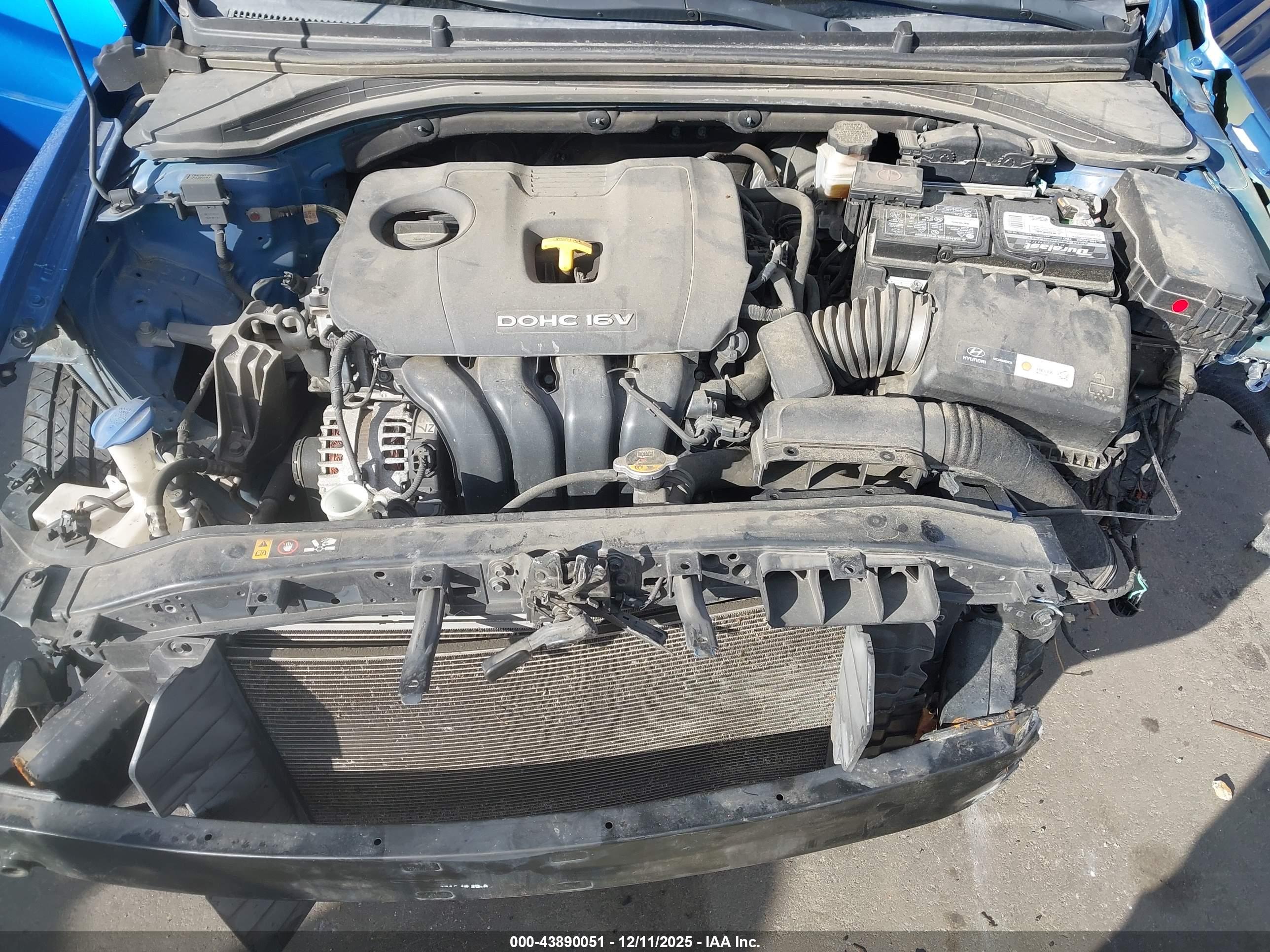 HYUNDAI ELANTRA image 10