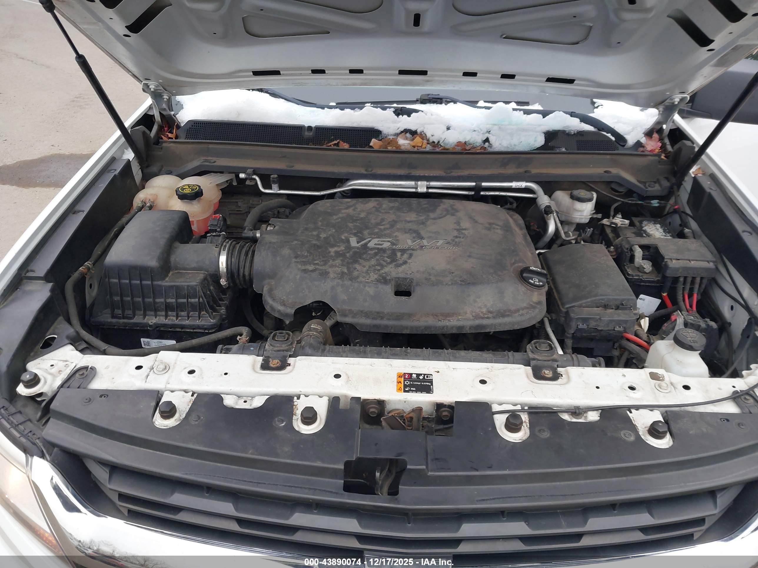 CHEVROLET COLORADO image 10