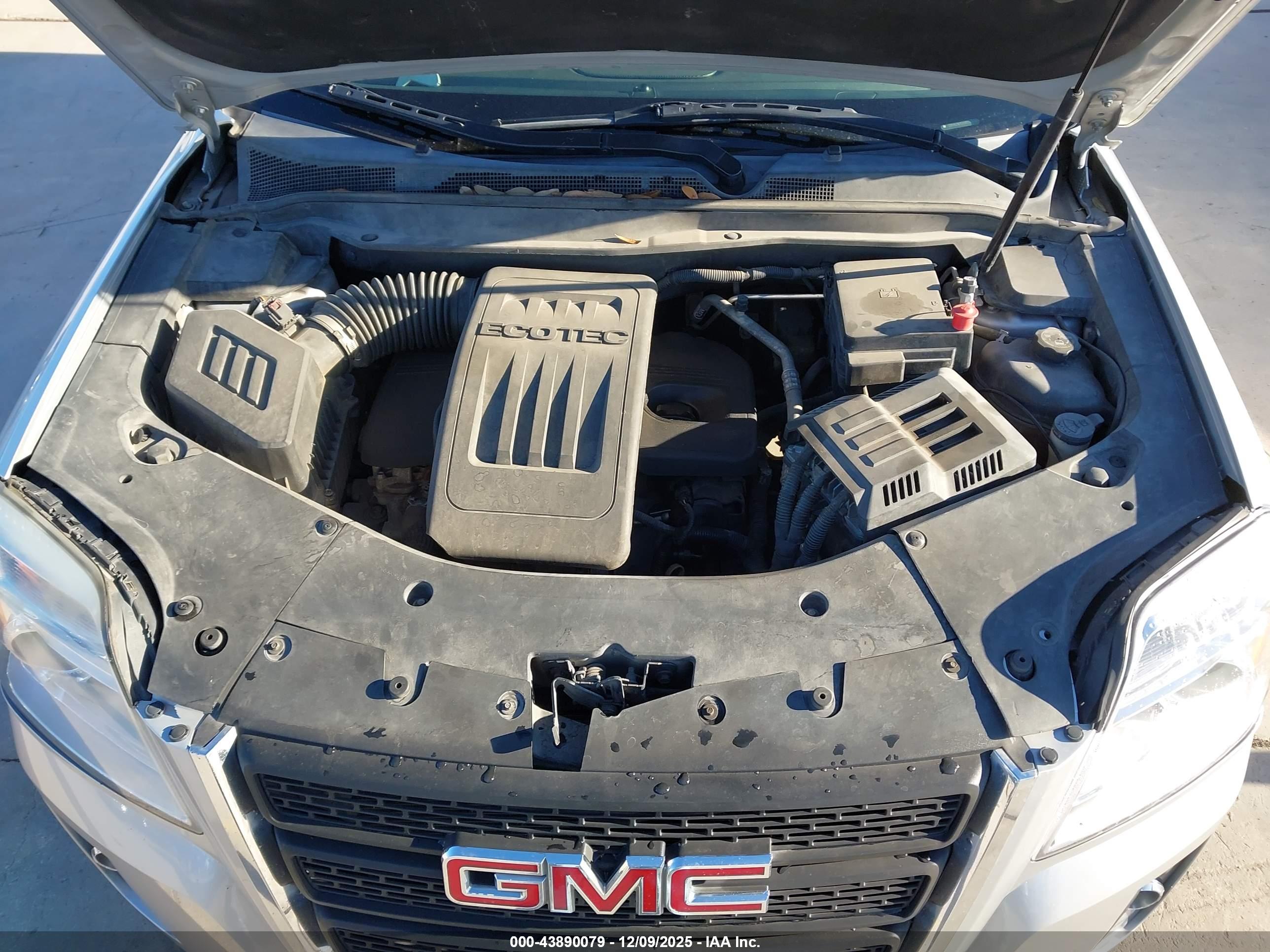 GMC TERRAIN image 10