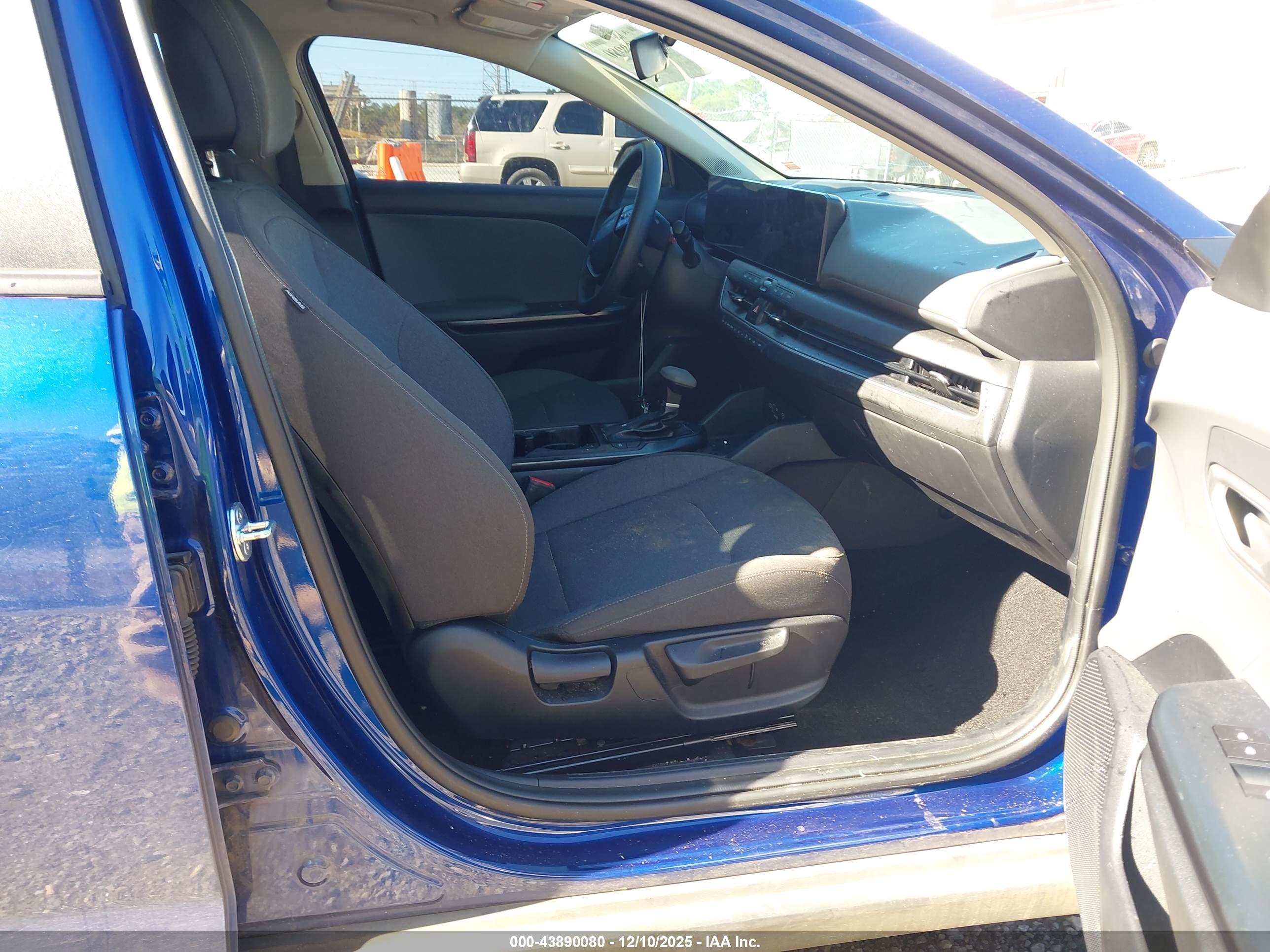 KIA K4 image 5