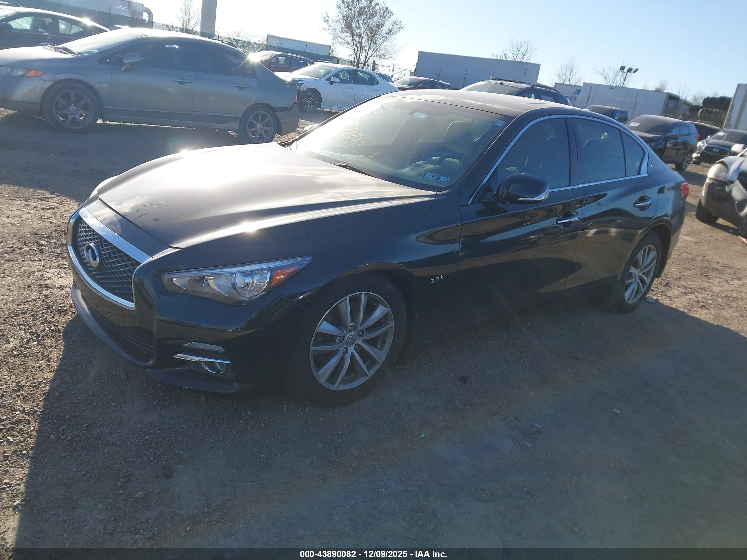 INFINITI Q50 image 2