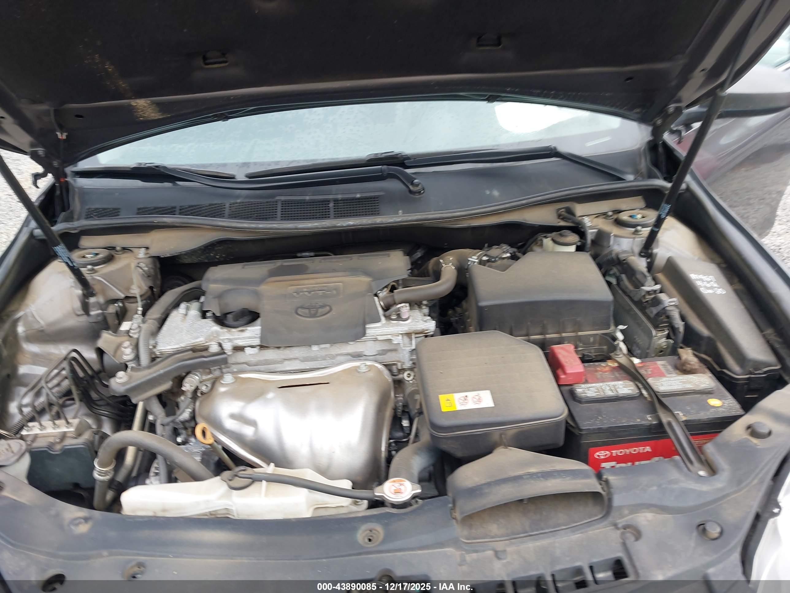 TOYOTA CAMRY image 10