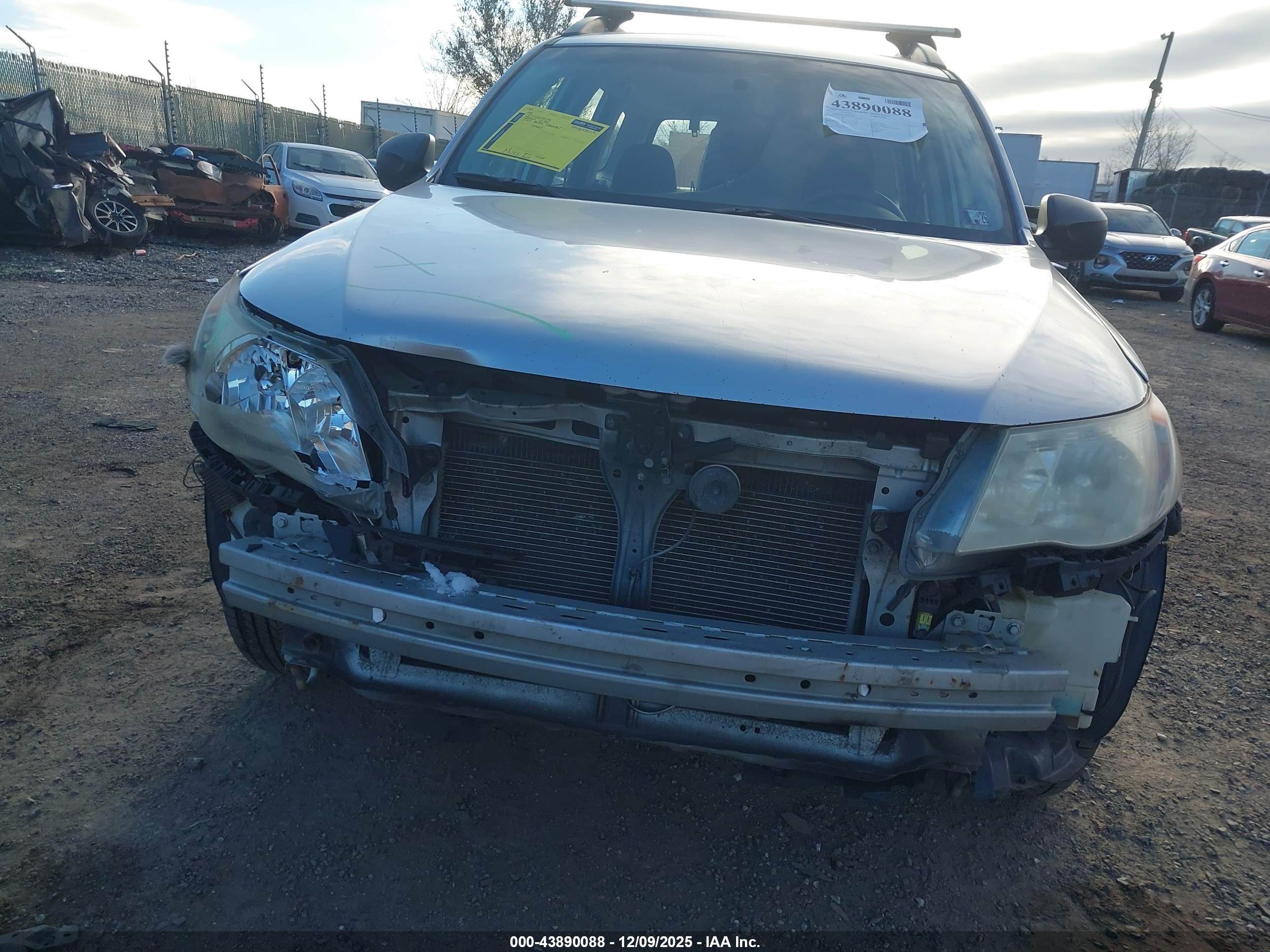 SUBARU FORESTER image 6