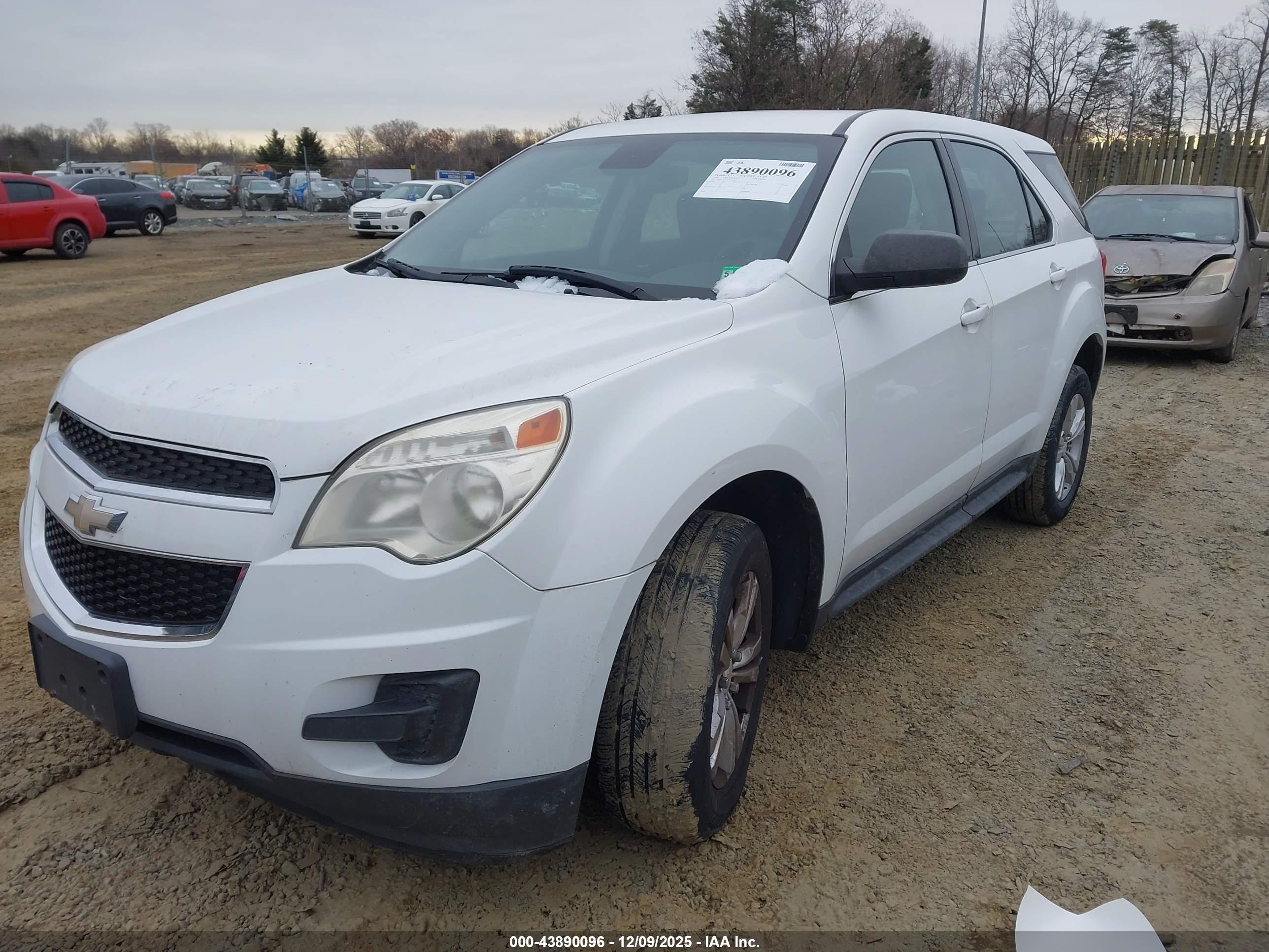 CHEVROLET EQUINOX image 2