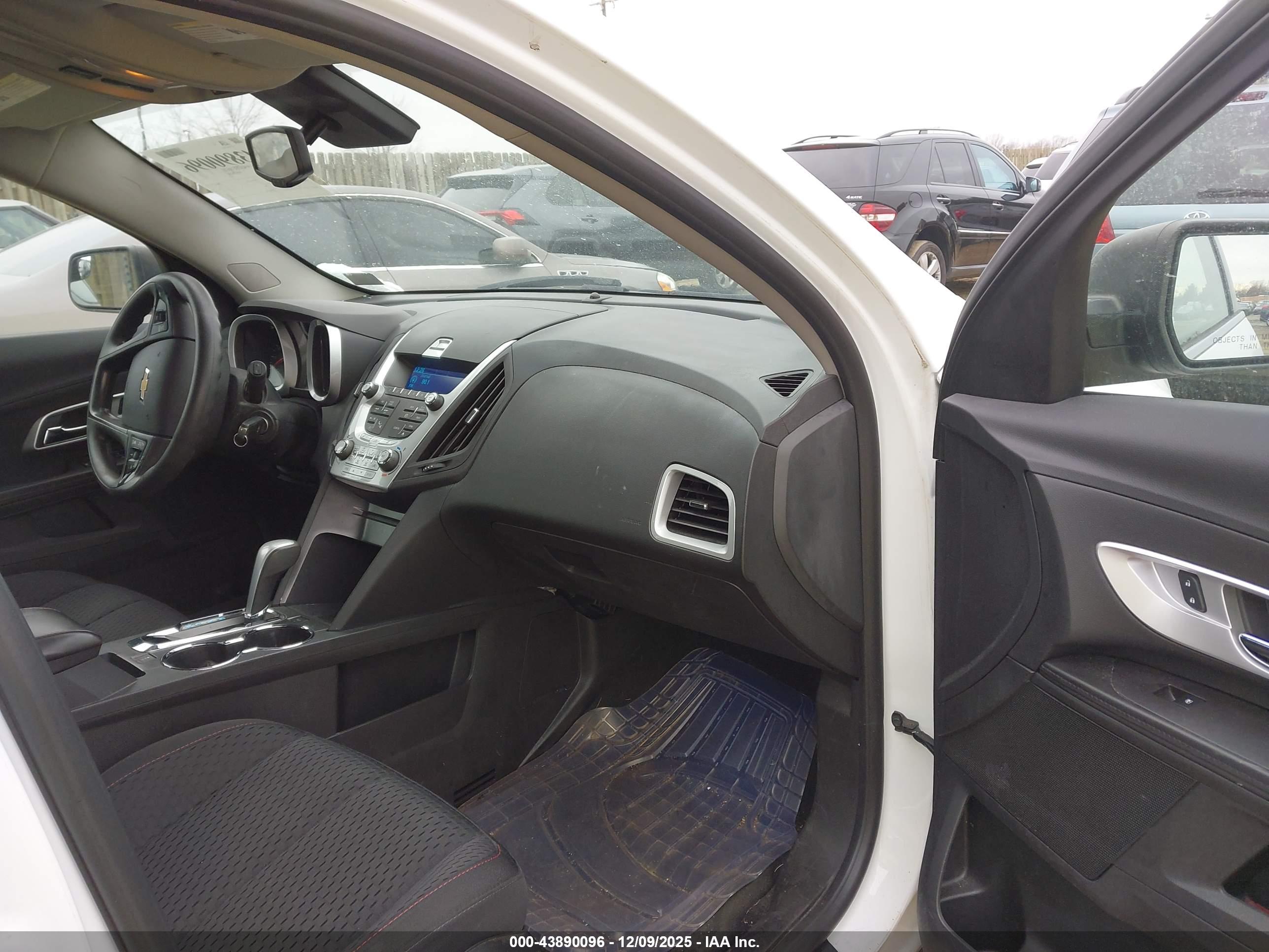 CHEVROLET EQUINOX image 5