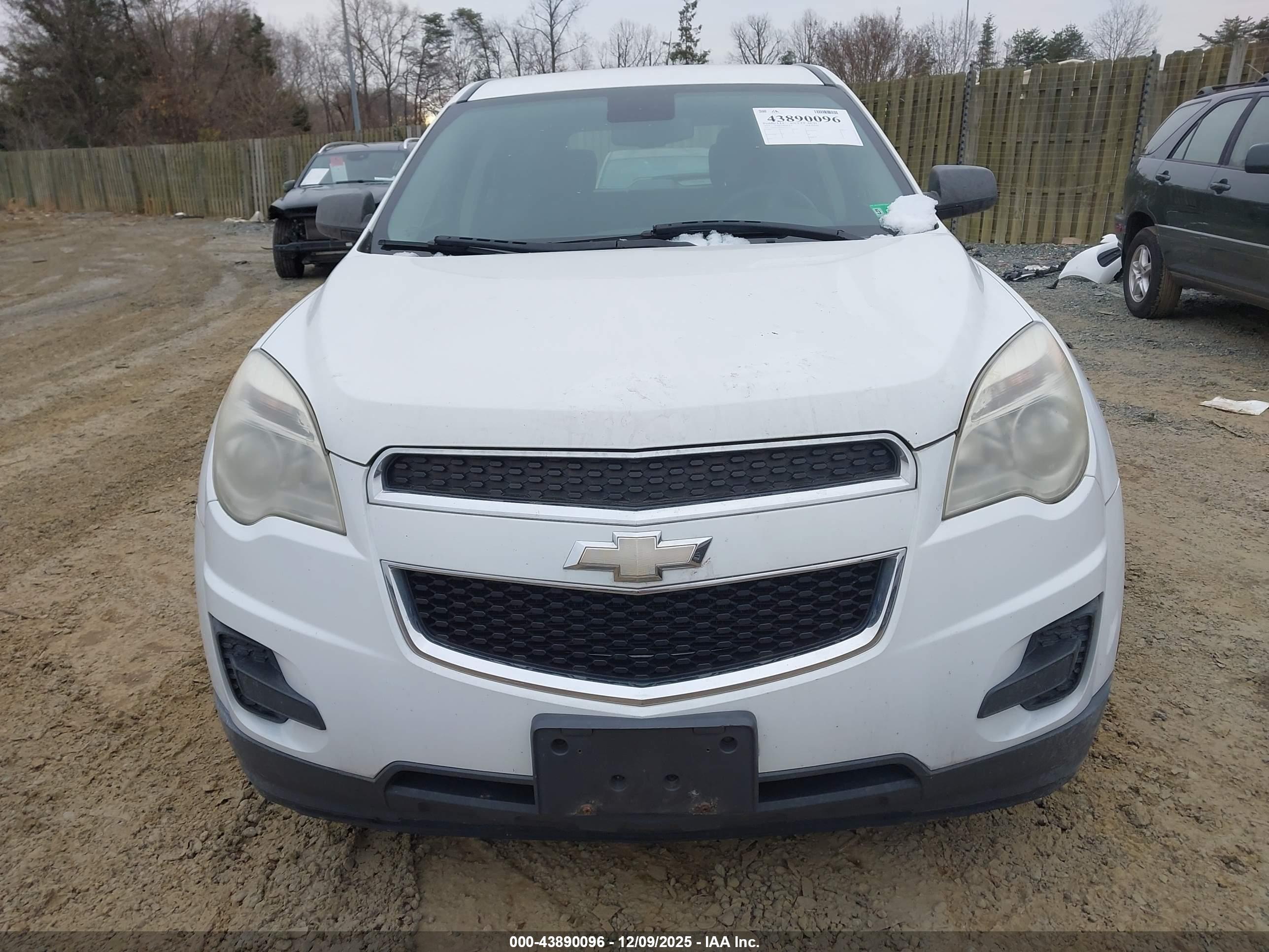 CHEVROLET EQUINOX image 6