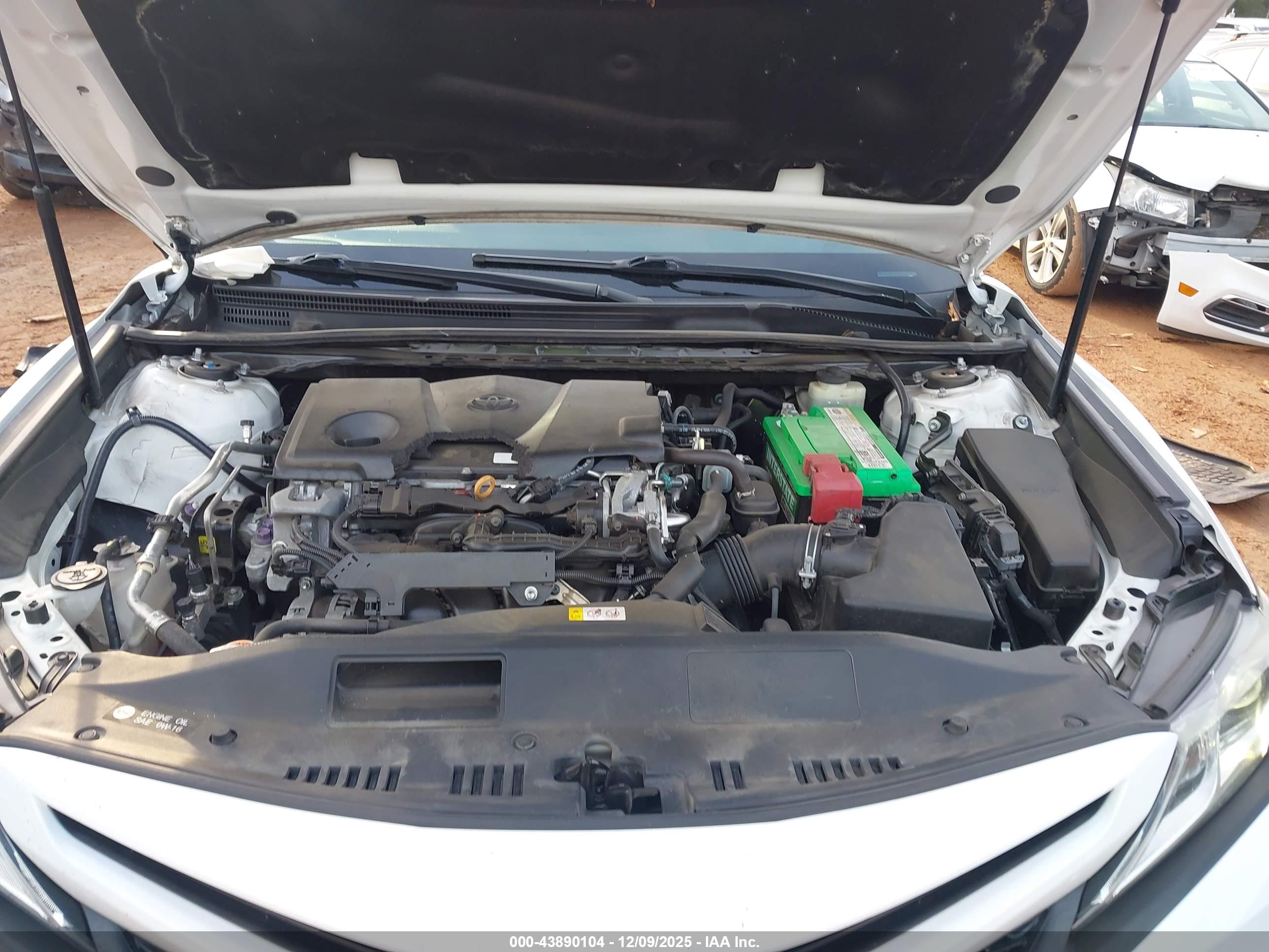 TOYOTA CAMRY image 10